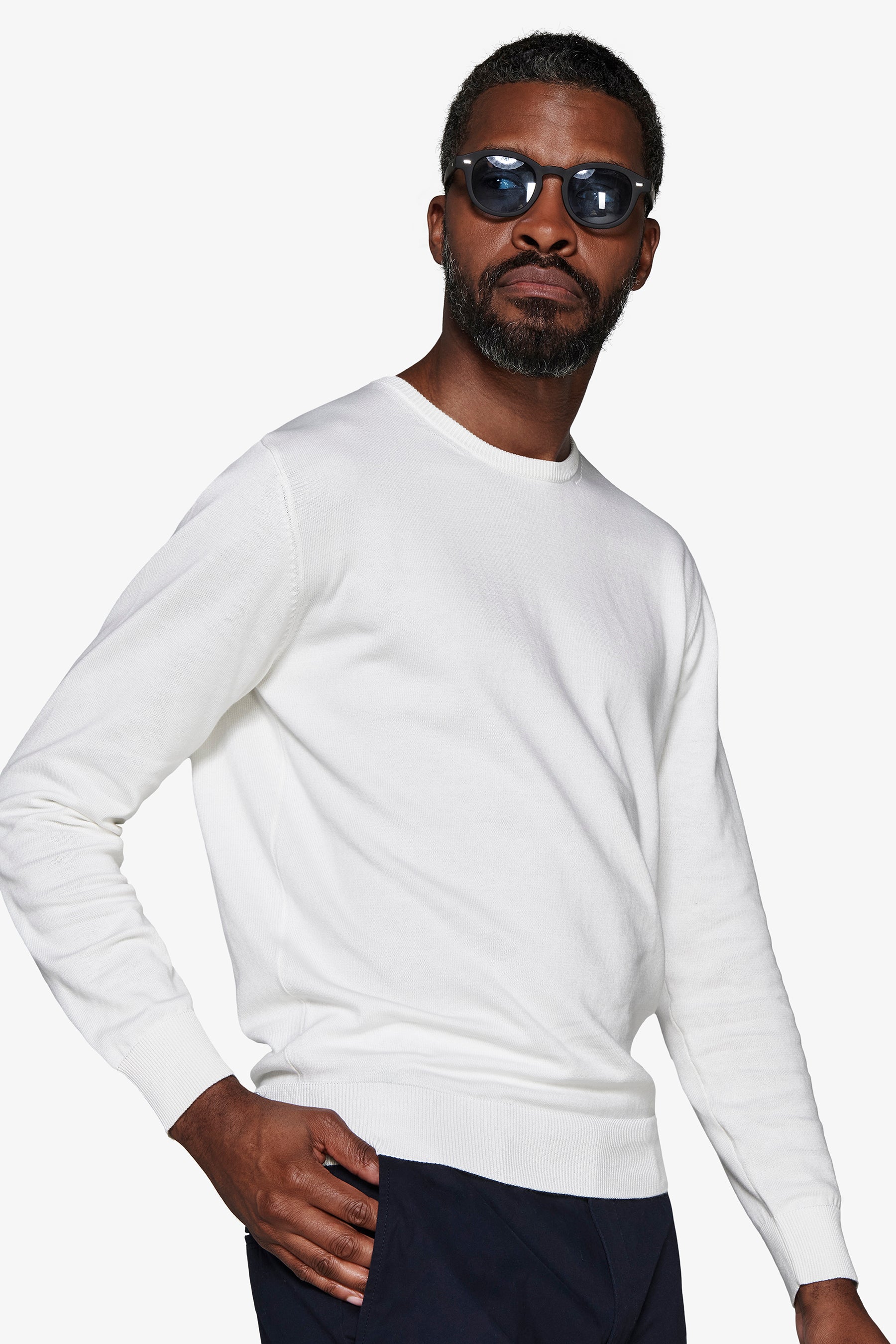 Basic-Pullover mit Rundhalsausschnitt in Cremefarbe