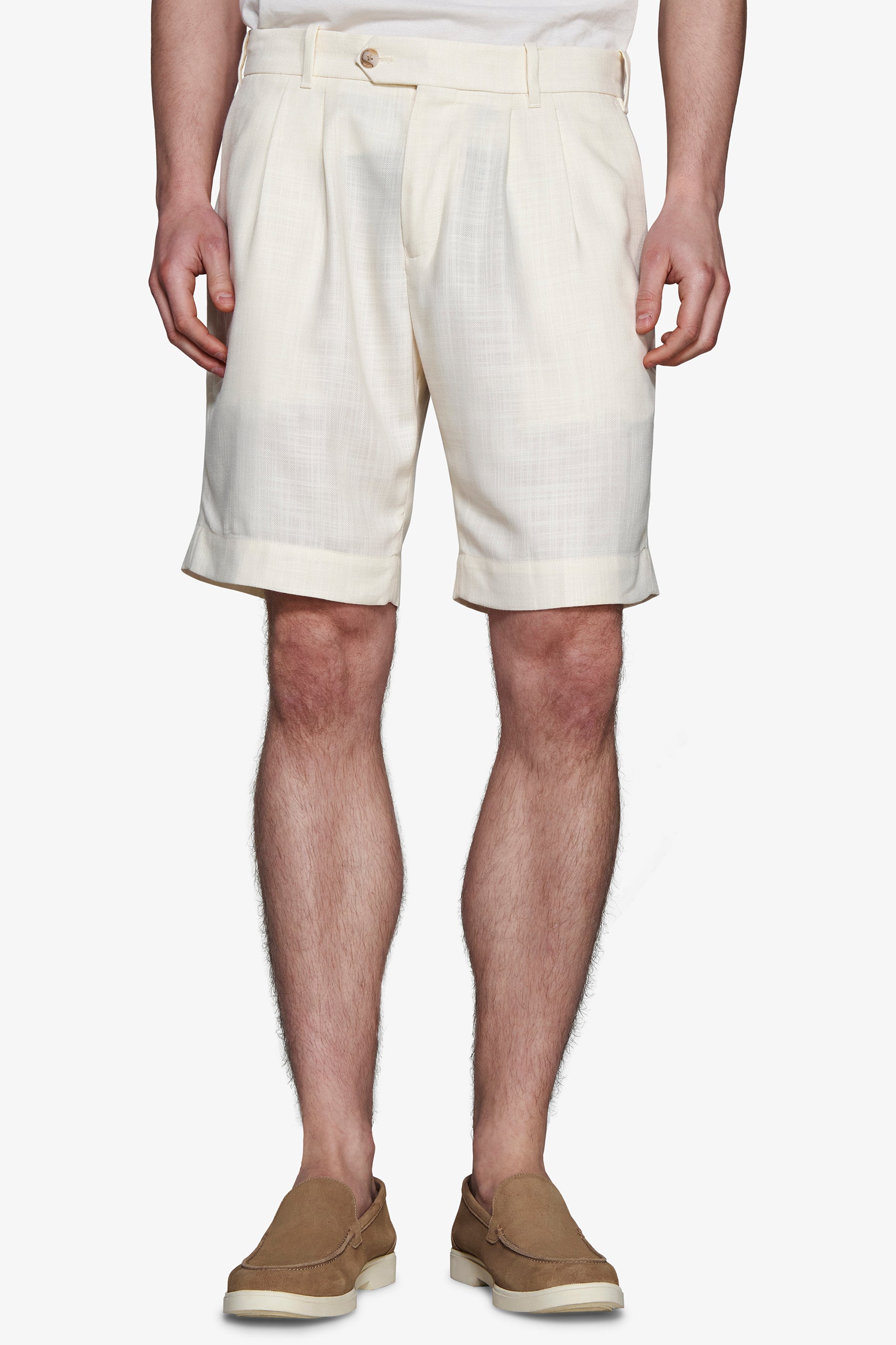 Bermudas de mezcla de lino con pinzas marfil