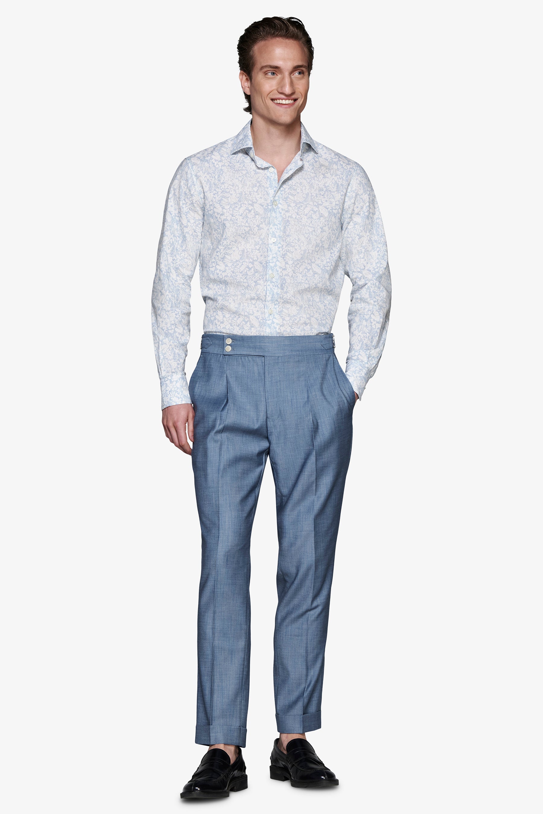 HEMD AUS LEINENMISCHUNG MIT HELLBLAUEM BLUMENPRINT