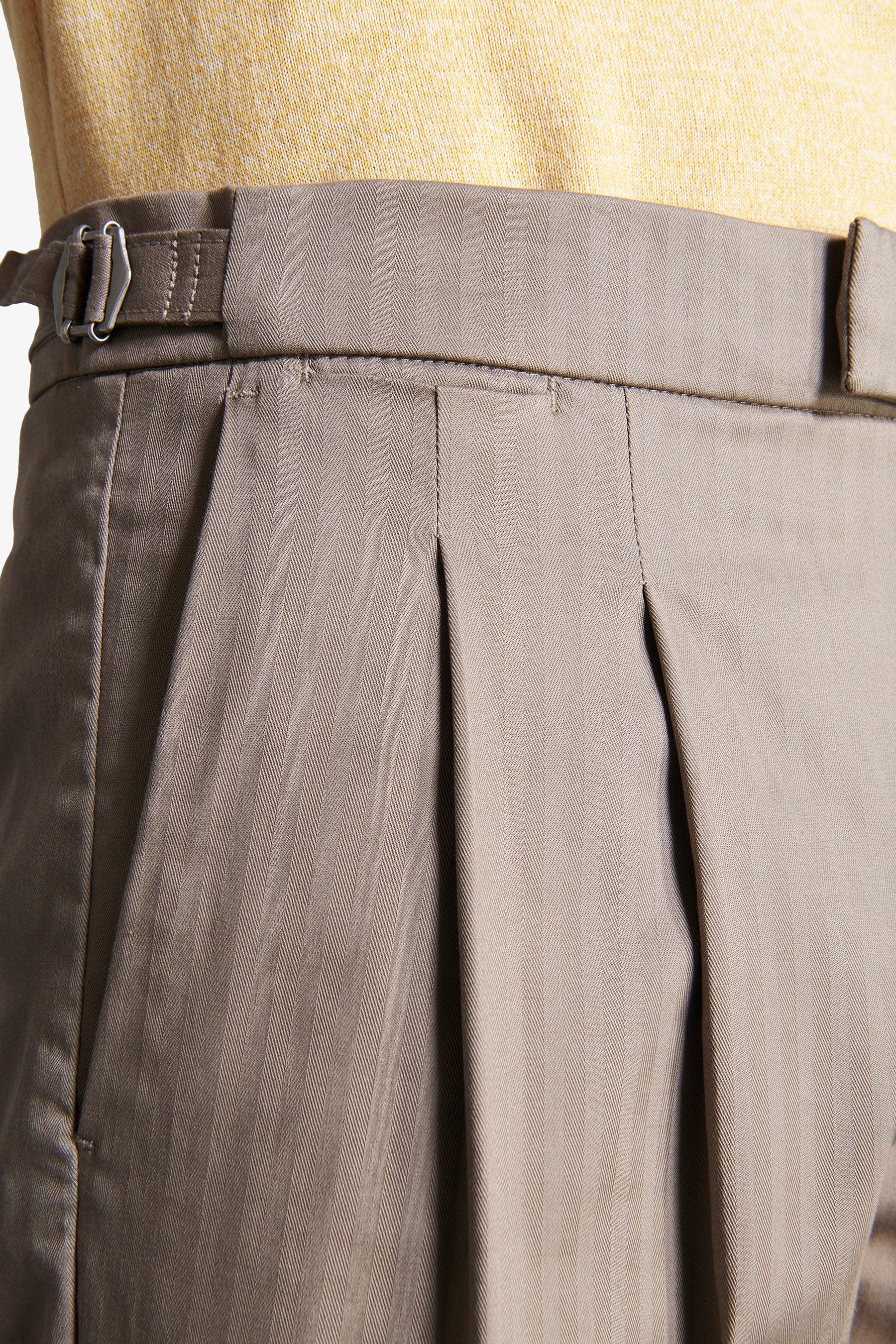 Taupe Herringbone Bermuda shorts