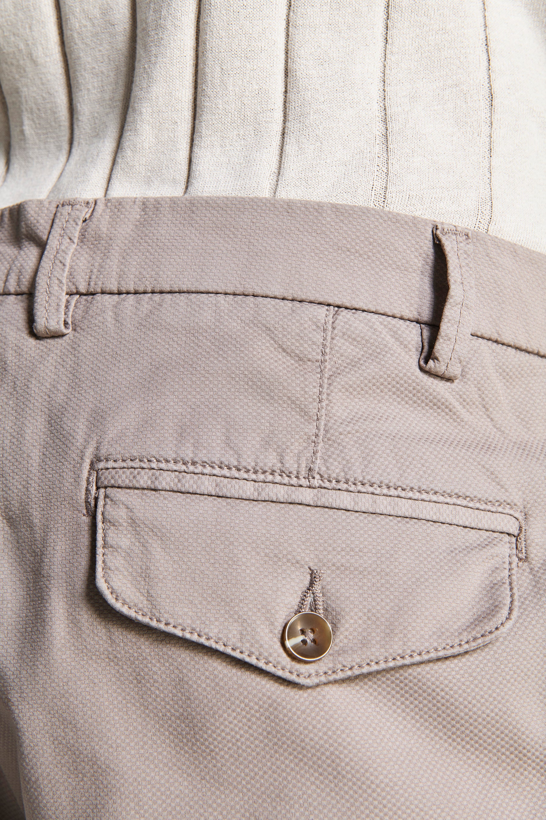 Hose verstärkt in Taupe