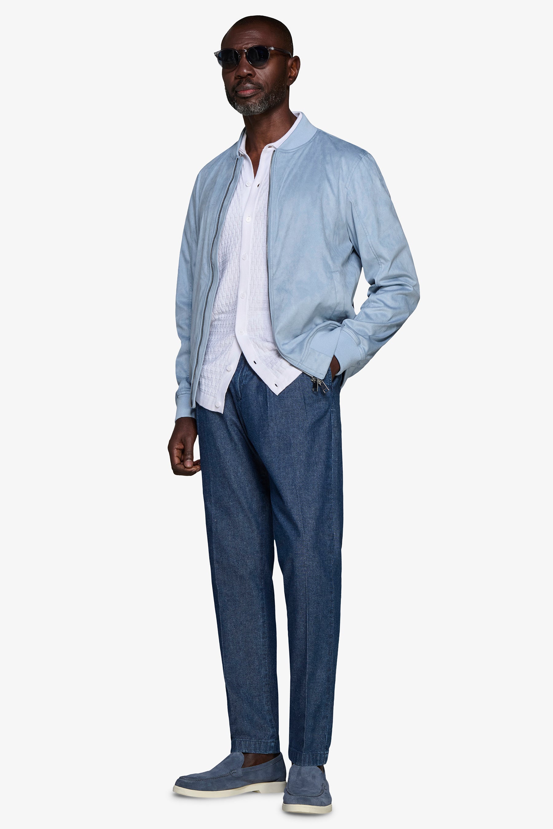 Cazadora bómber con cremallera completa en ante ecológico celeste