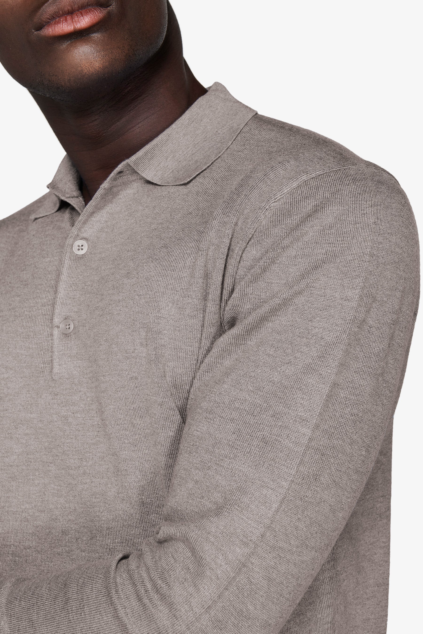 Polo in maglia con bottoni tortora
