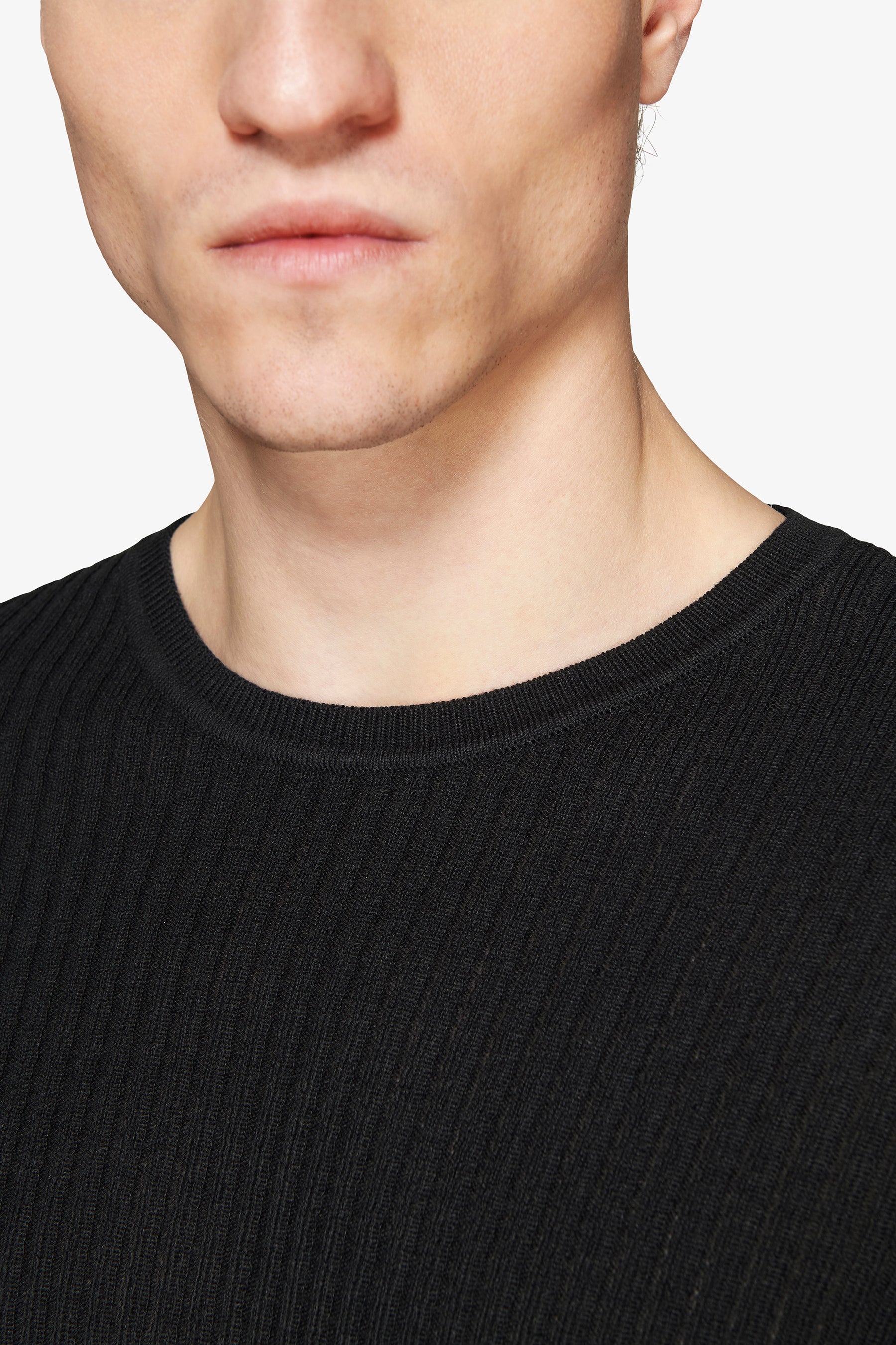 Pullover mit Rundhalsausschnitt aus Leinenmischung in Schwarz