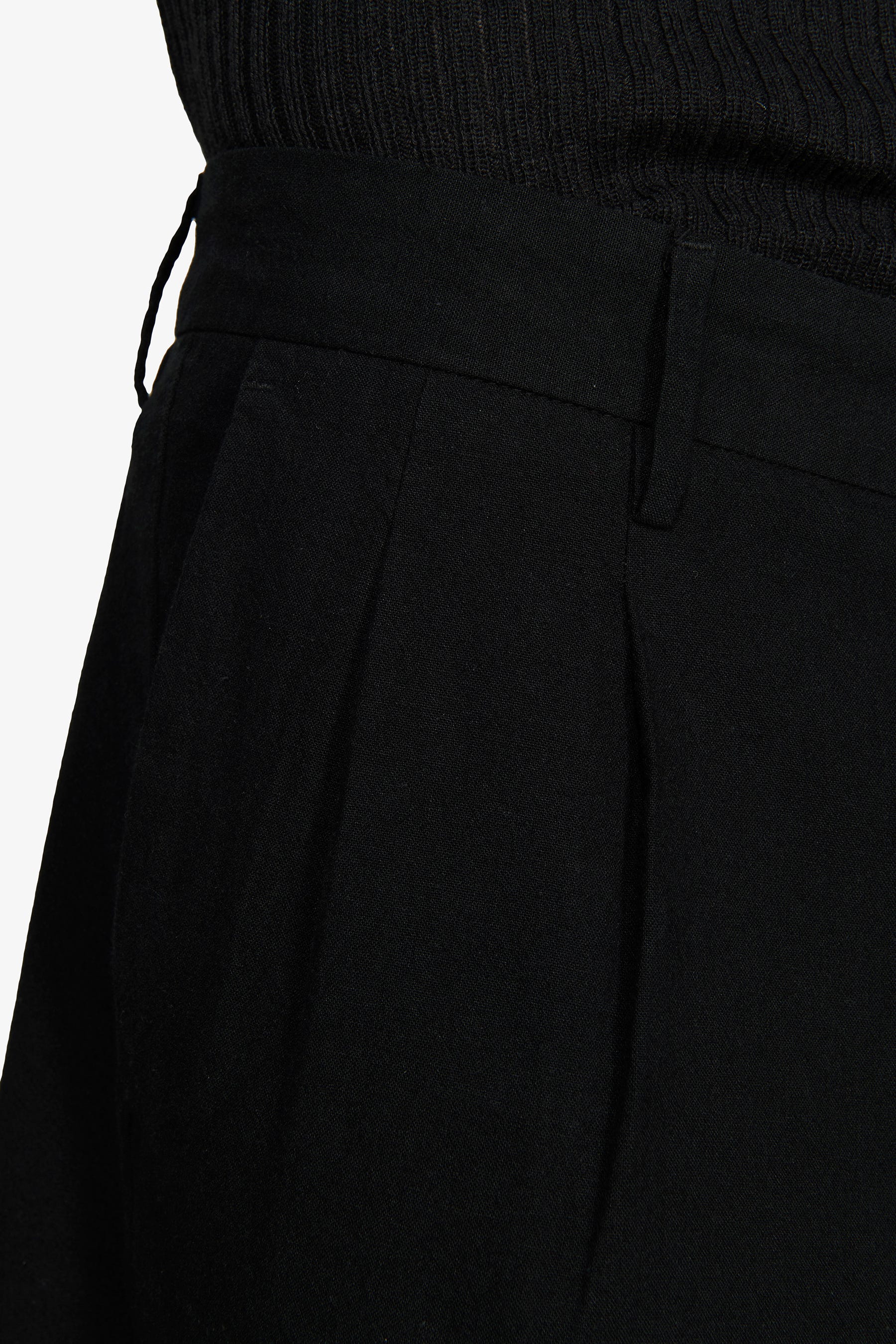 Bermuda misto lino nero "Volume"
