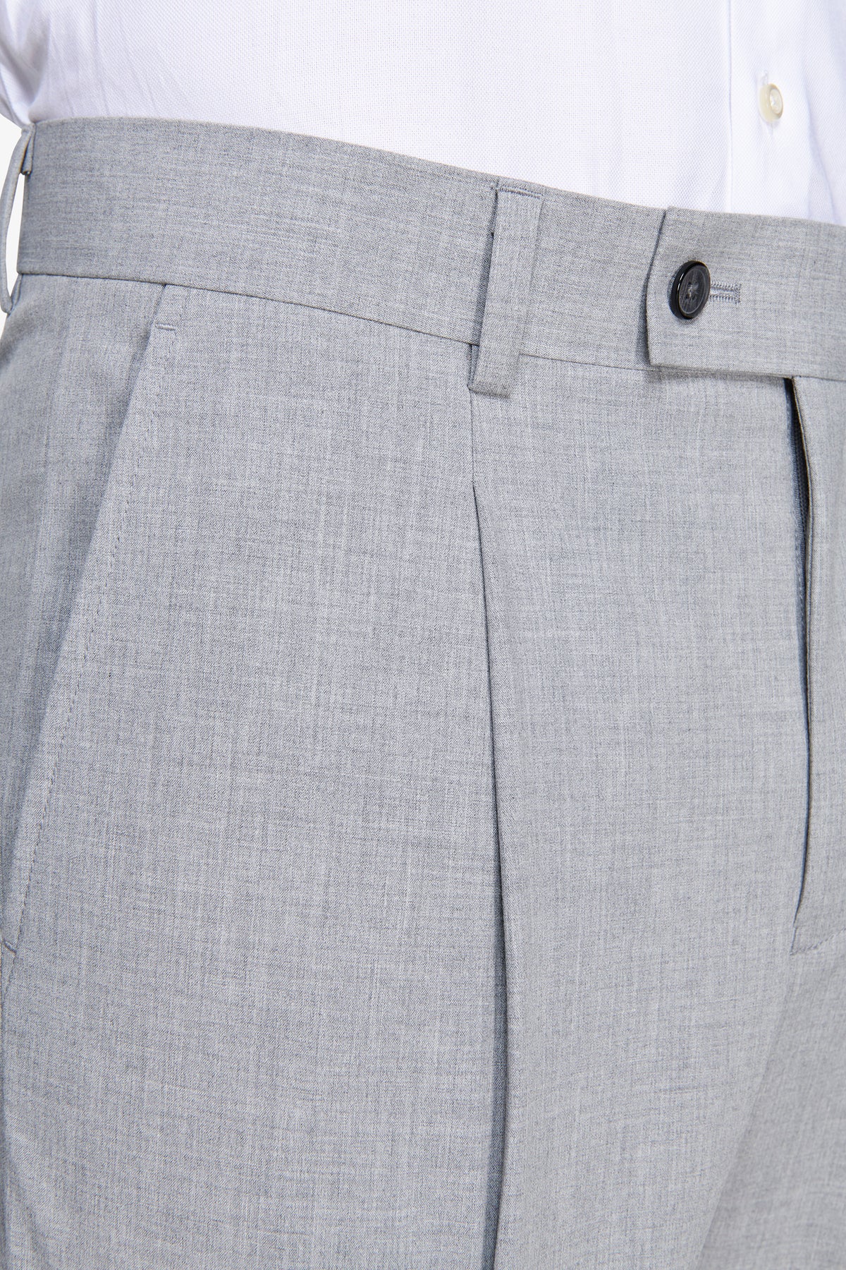 Light gray slub canvas trousers