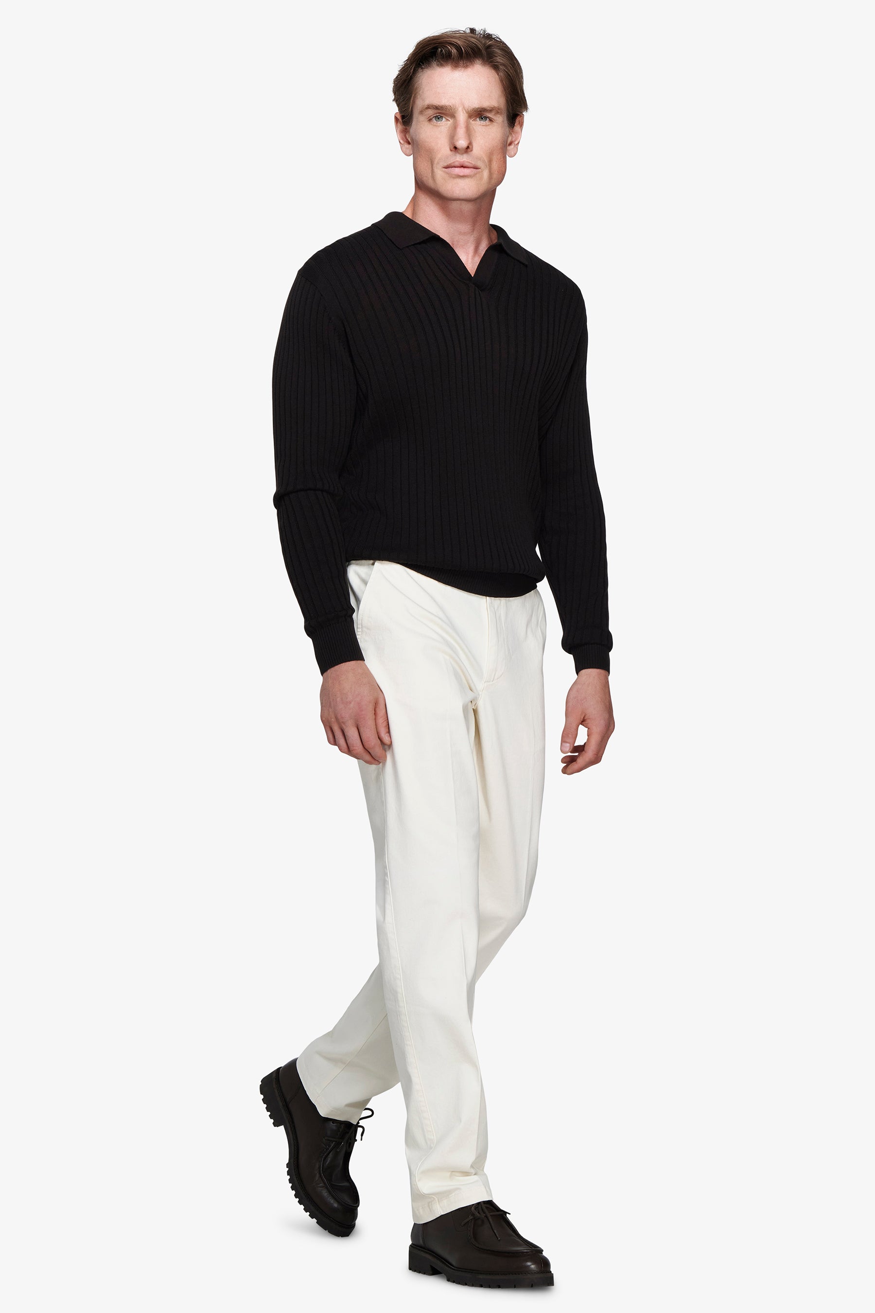 Poloshirt aus Flachstrick in Dunkelbraun