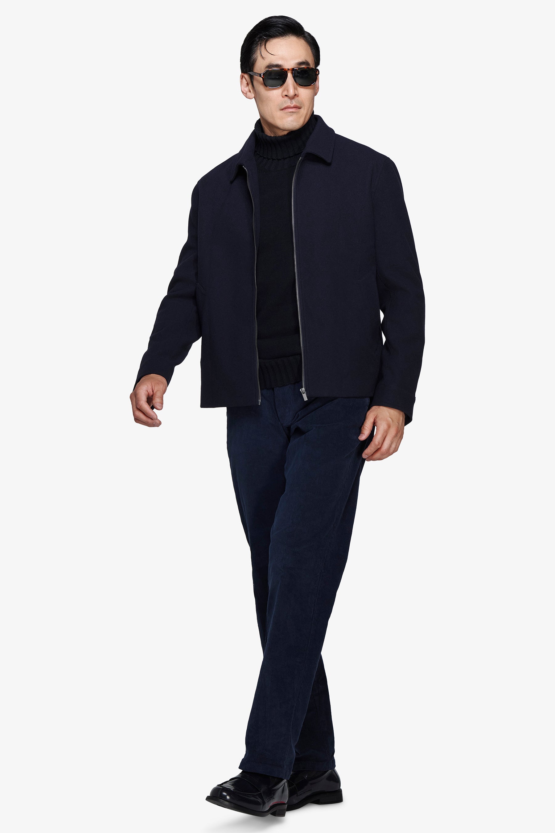 Kurze Jacke aus Tuchstoff in Blau