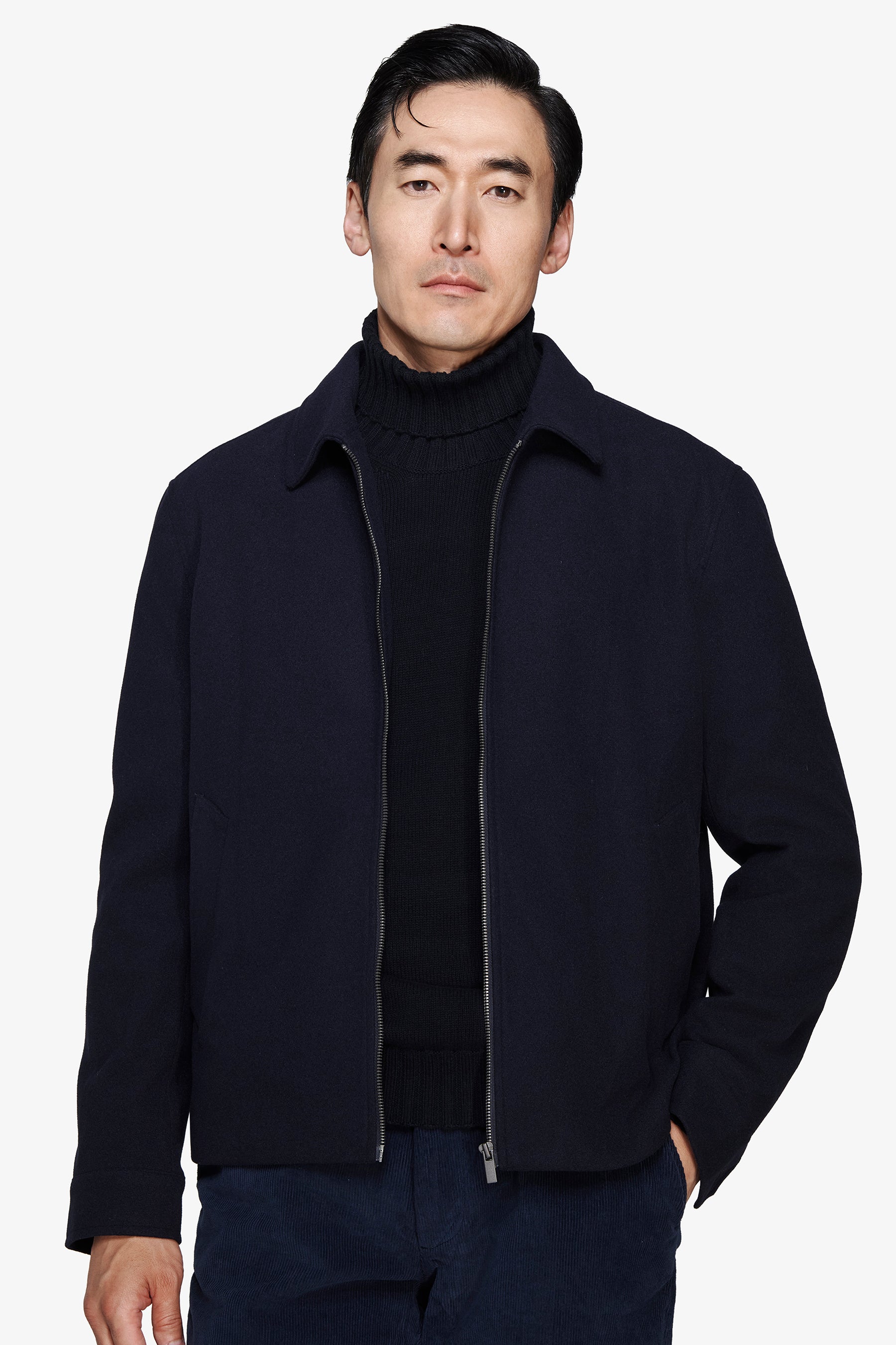 Kurze Jacke aus Tuchstoff in Blau