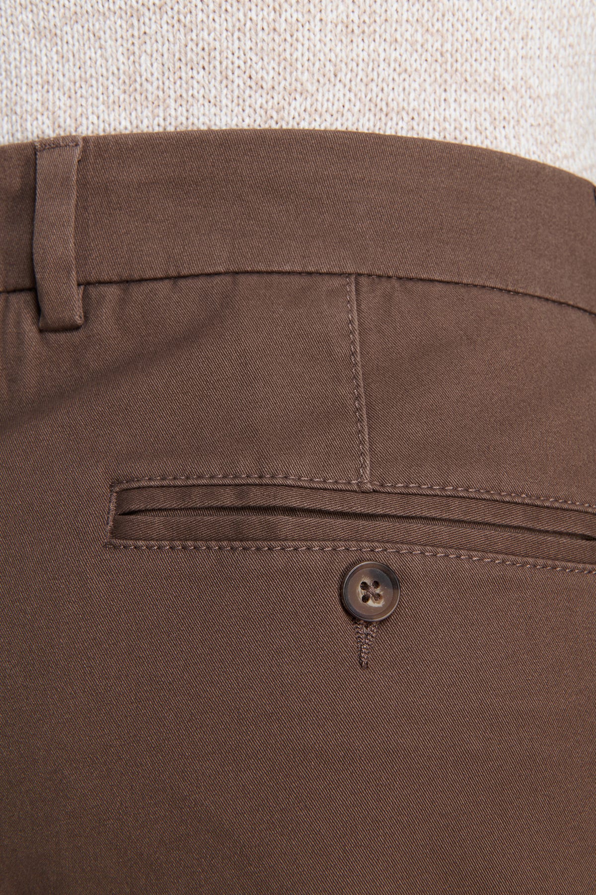 Pantaloni chino gabardina regular tortora