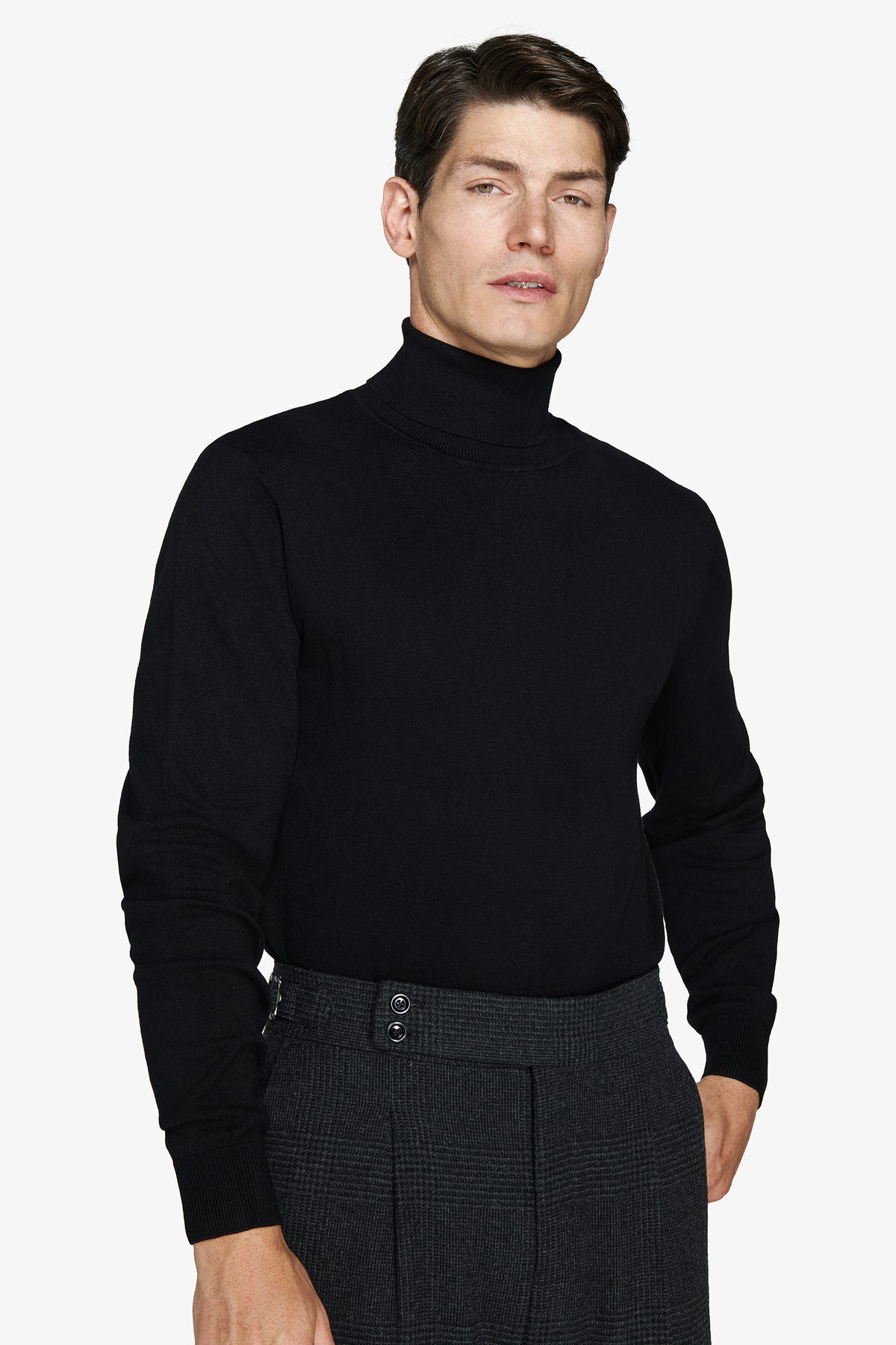 Black basic turtleneck