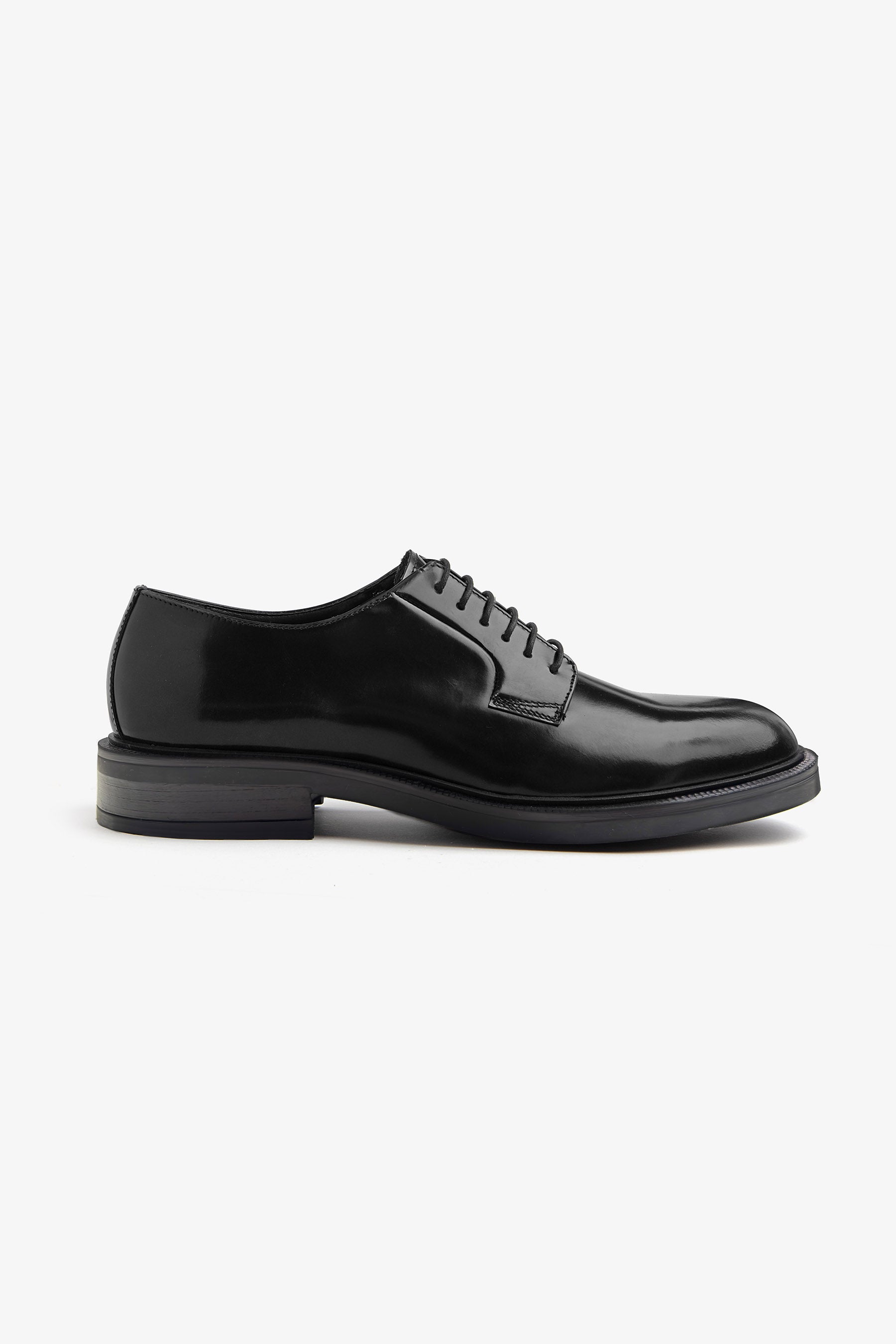 Scarpa classica derby nera