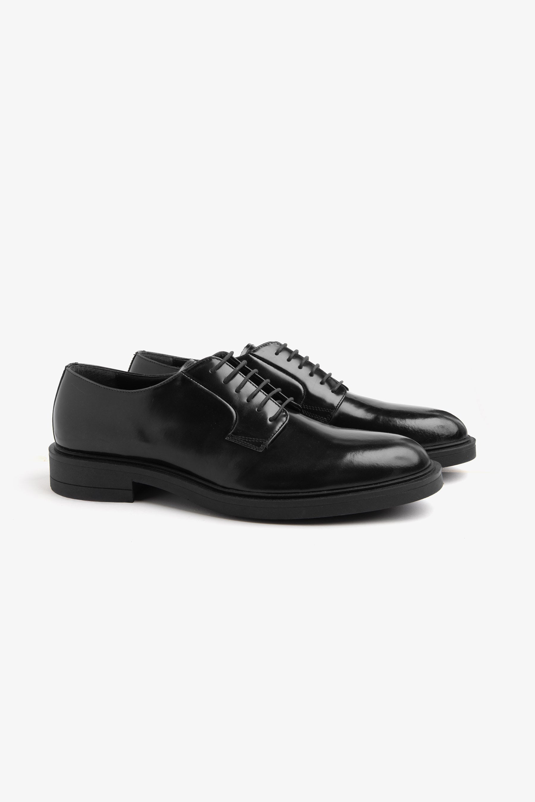 Scarpa classica derby nera