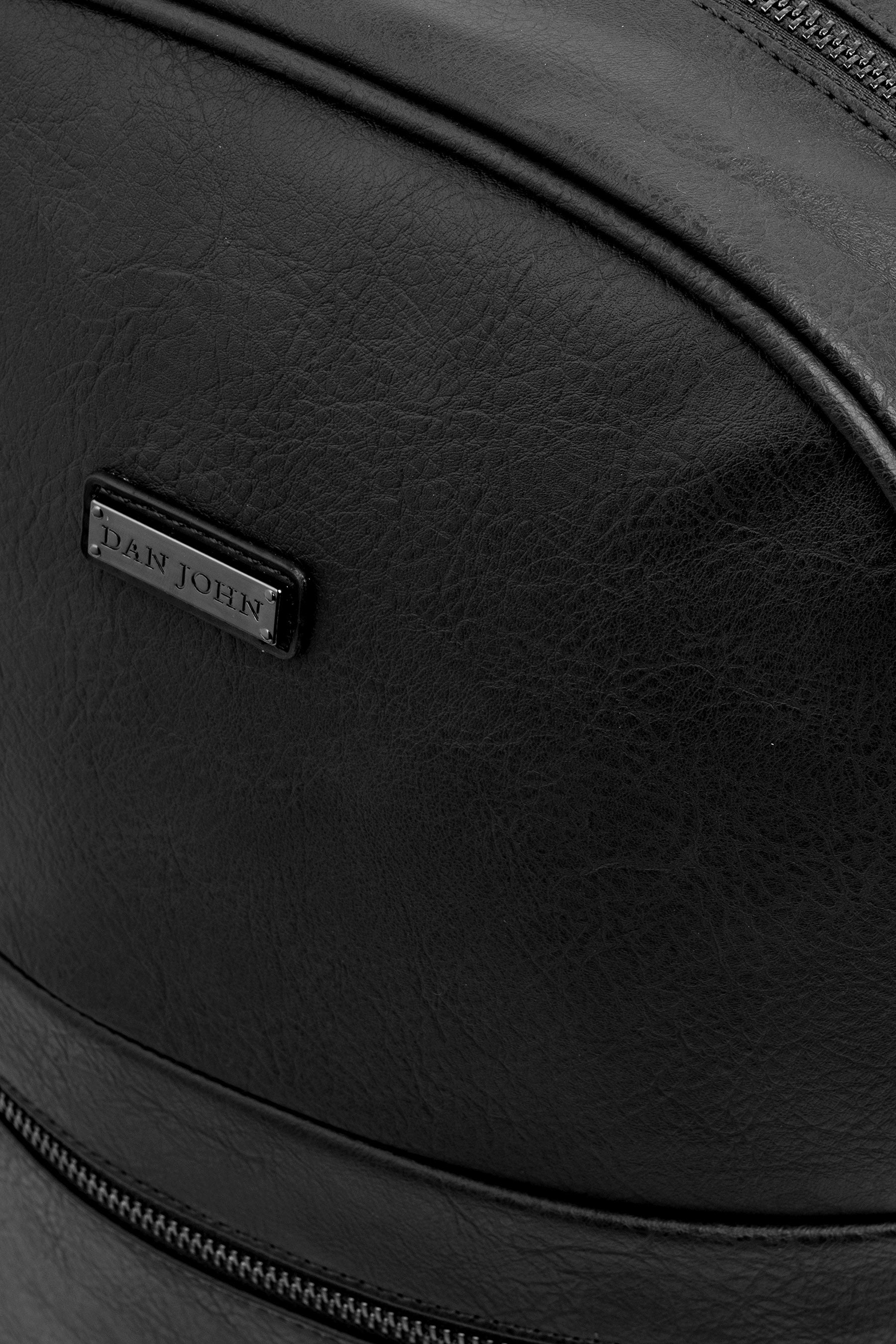 Sac à dos en similicuir noir