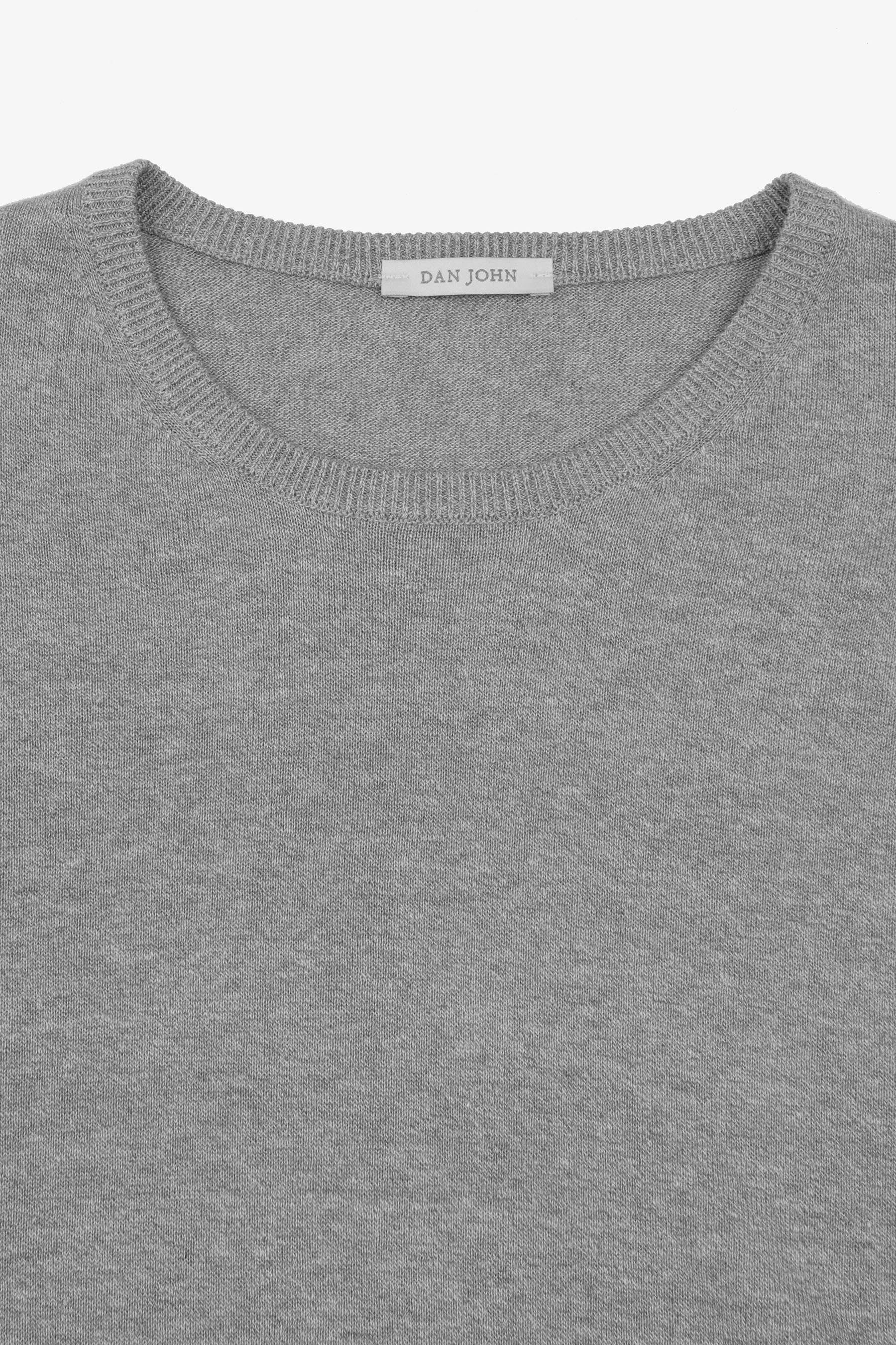 Basic-Pullover mit Rundhalsausschnitt in Grau