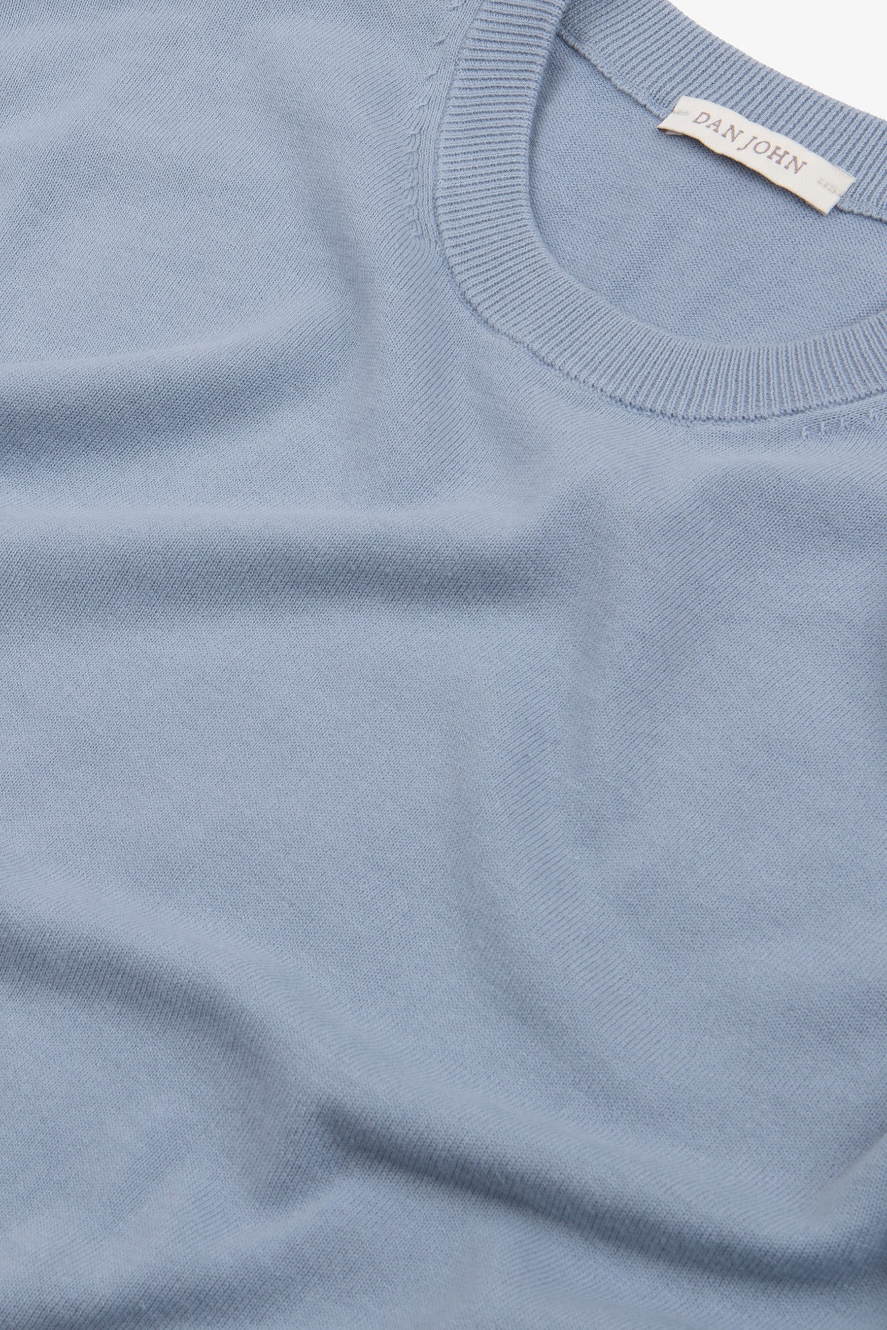 T-shirt in maglia celeste-Dan John