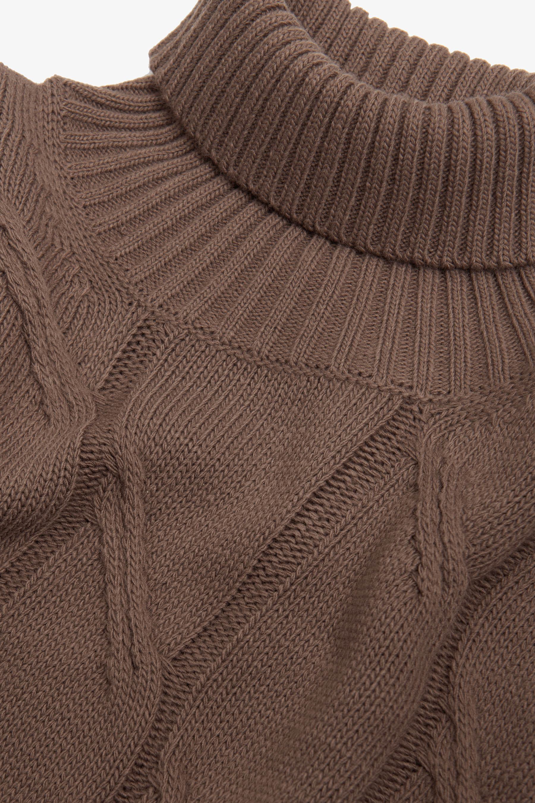 Maglia dolcevita a trecce tortora-Dan John