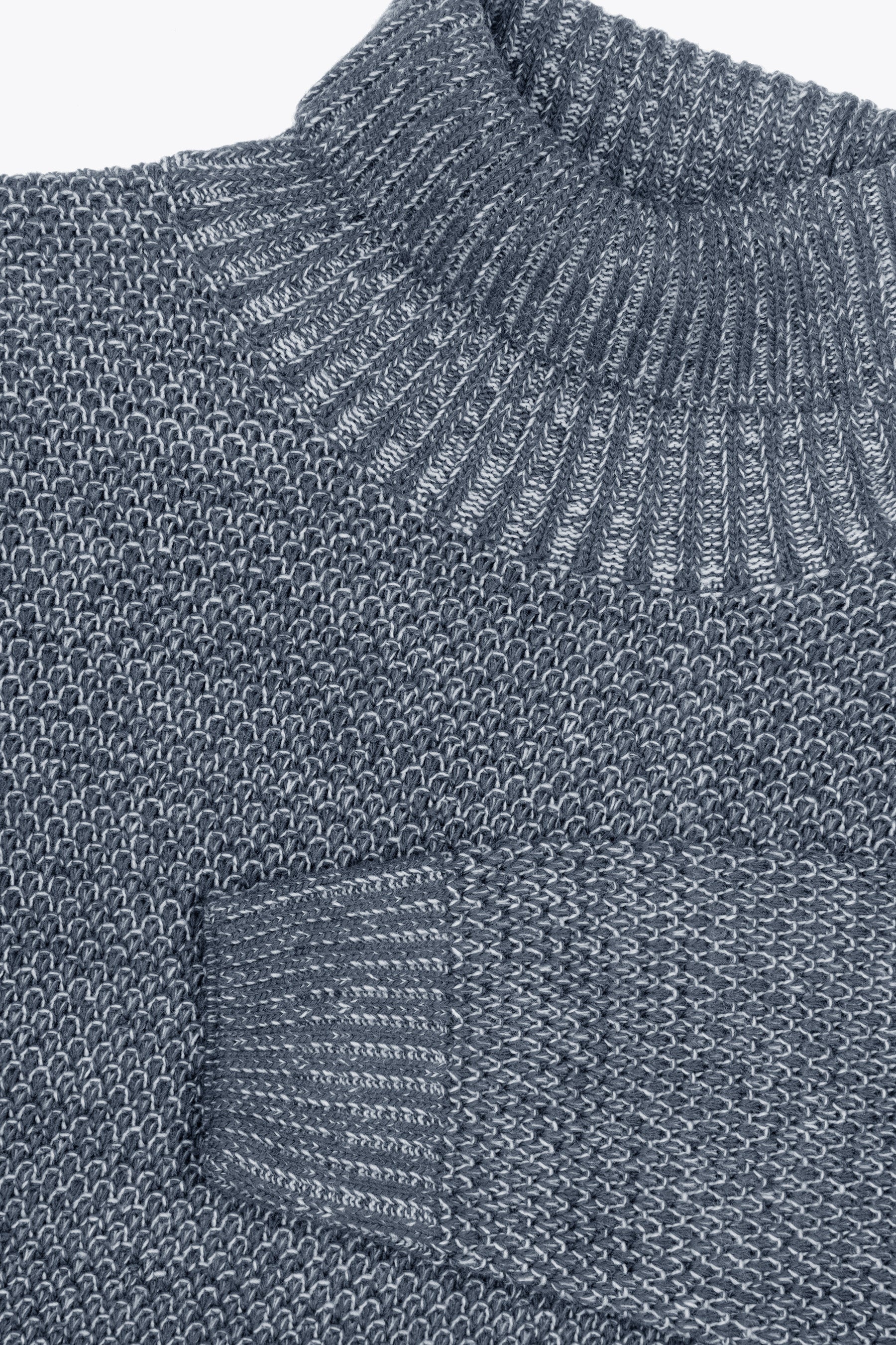 Maglia dolcevita armaturata bicolore celeste-Dan John