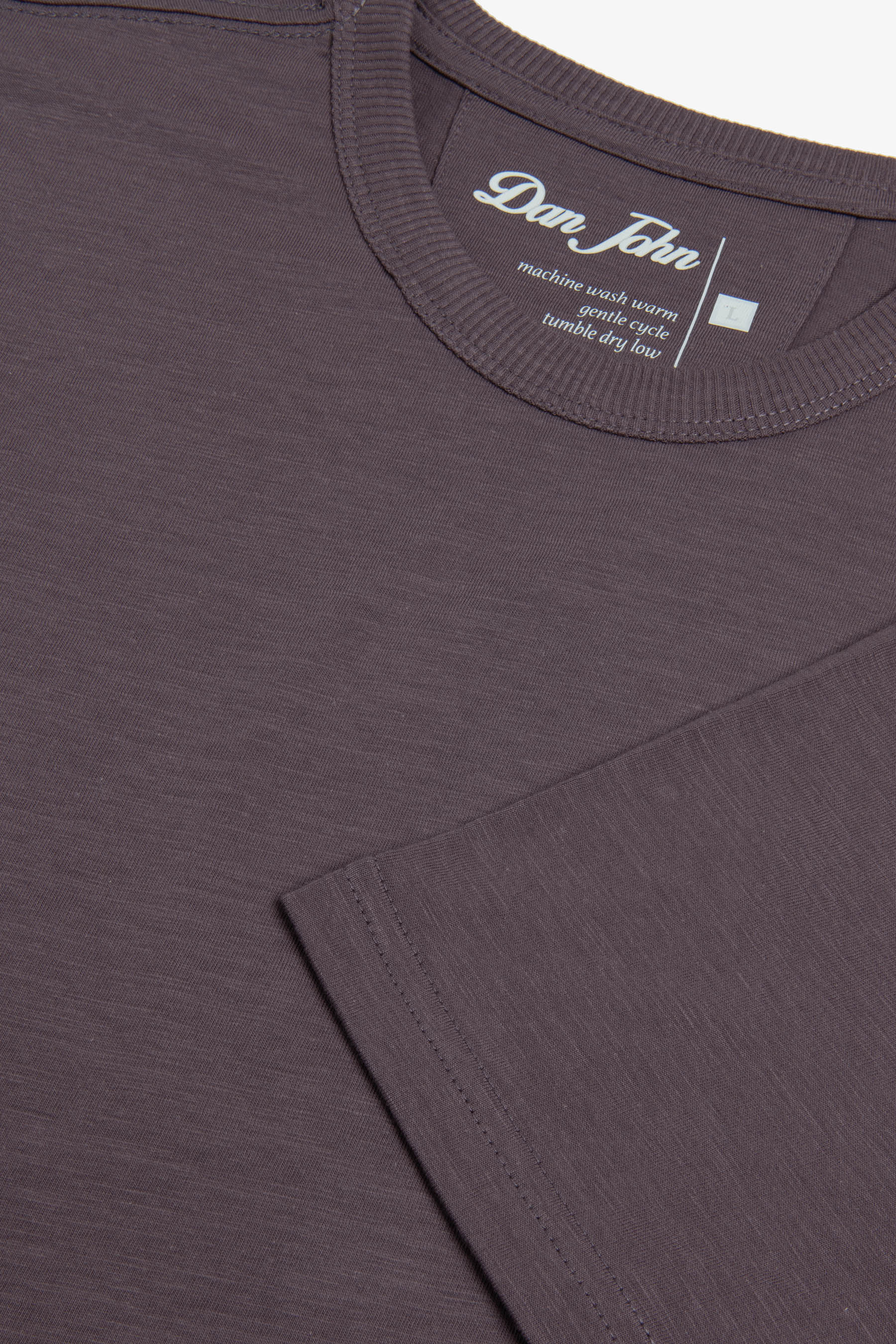 T-shirt girocollo con taschino melanzana-Dan John