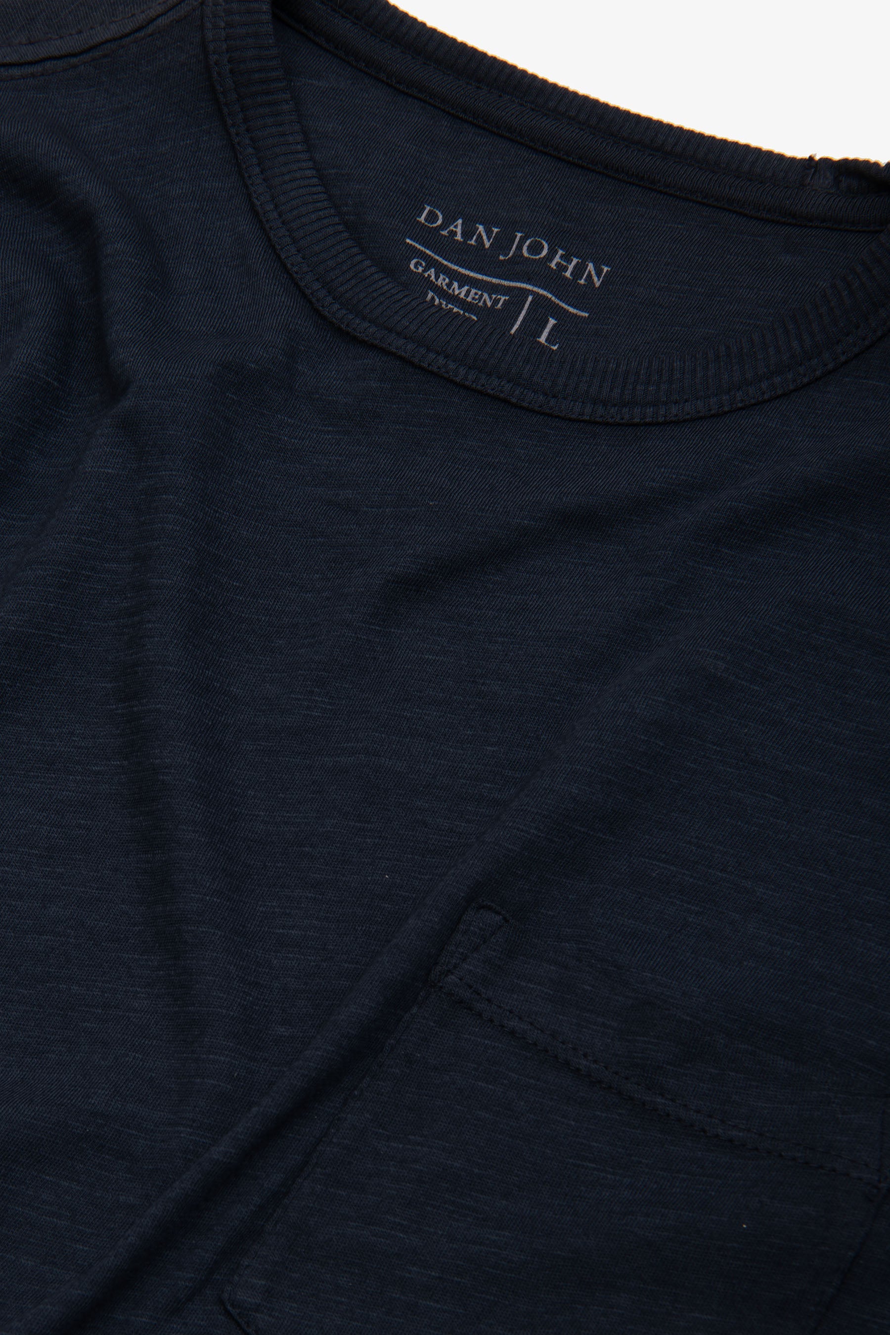 T-shirt girocollo con taschino navy-Dan John