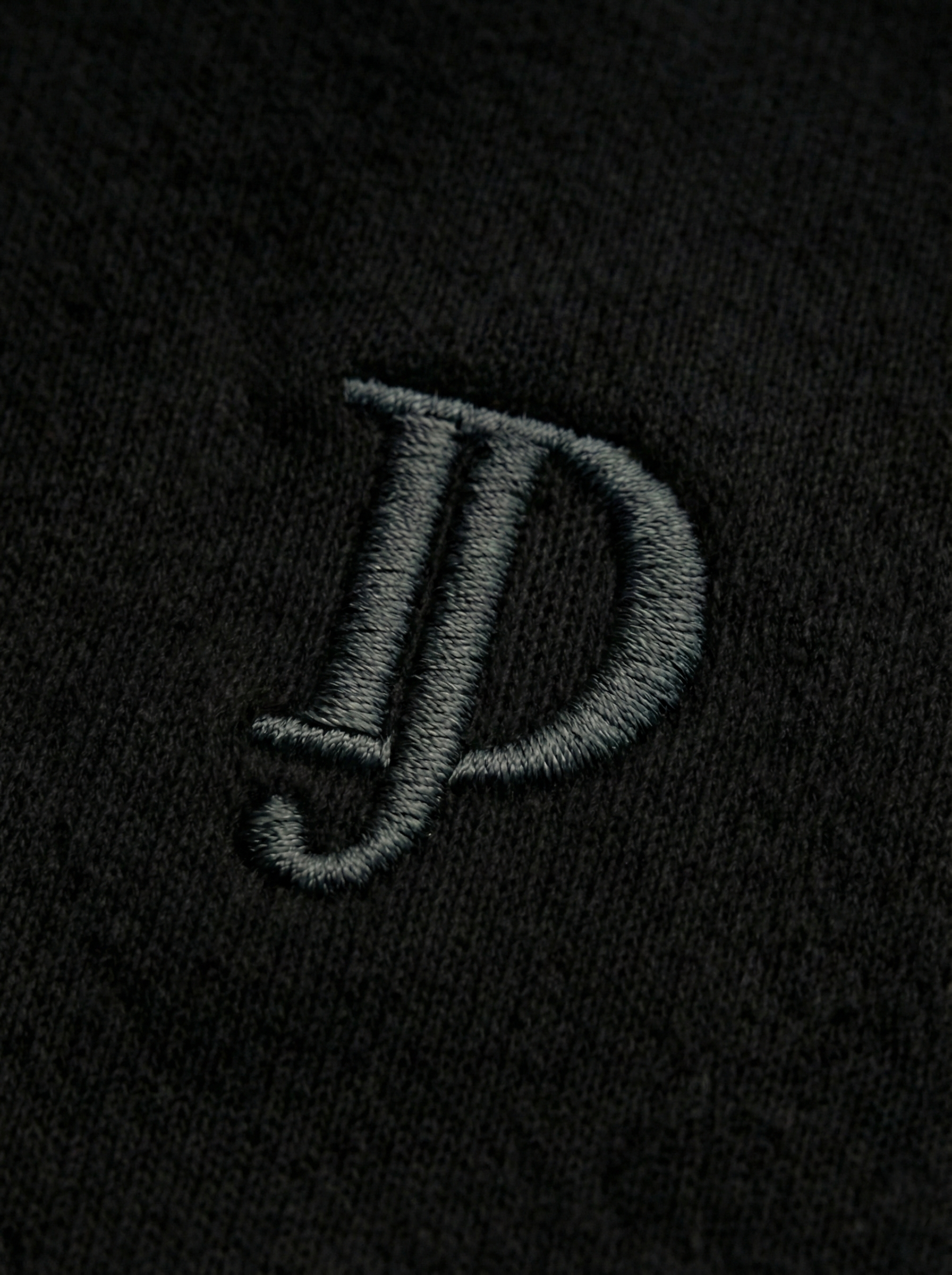 Felpa con cappuccio nera-Dan John