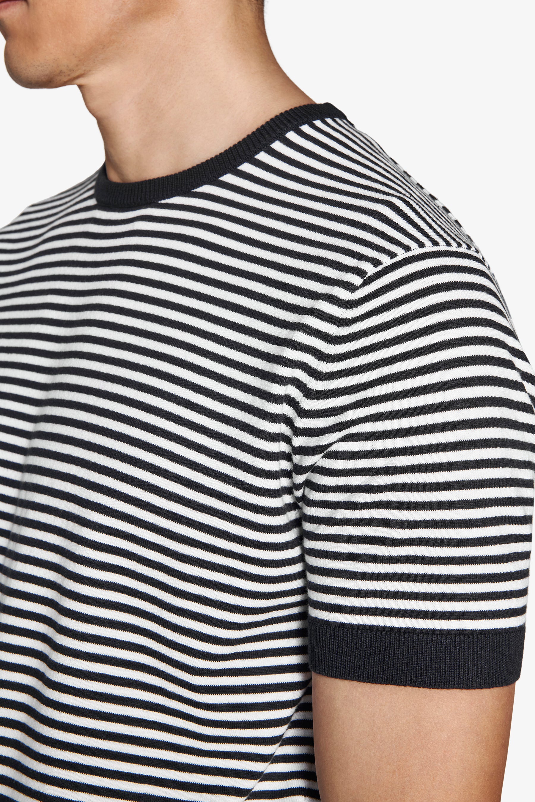 Maglia girocollo a righe blu