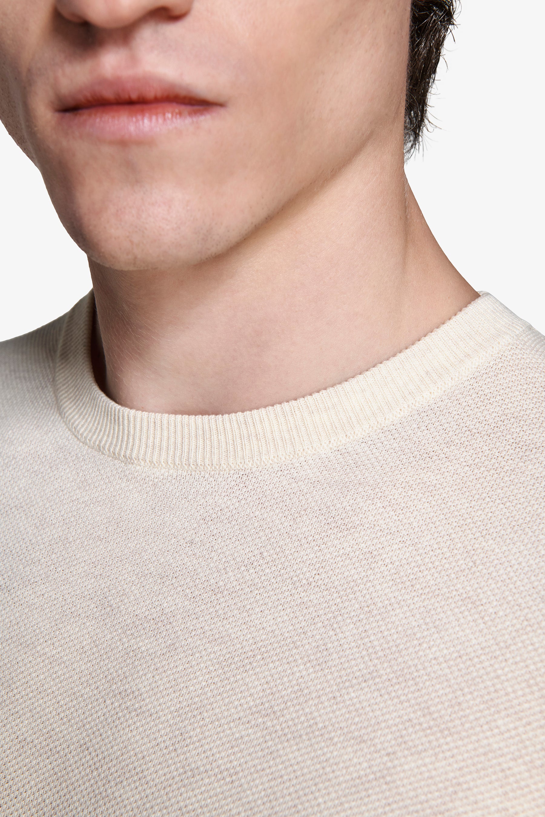 Jersey de cuello redondo texturizado jaspeado arena