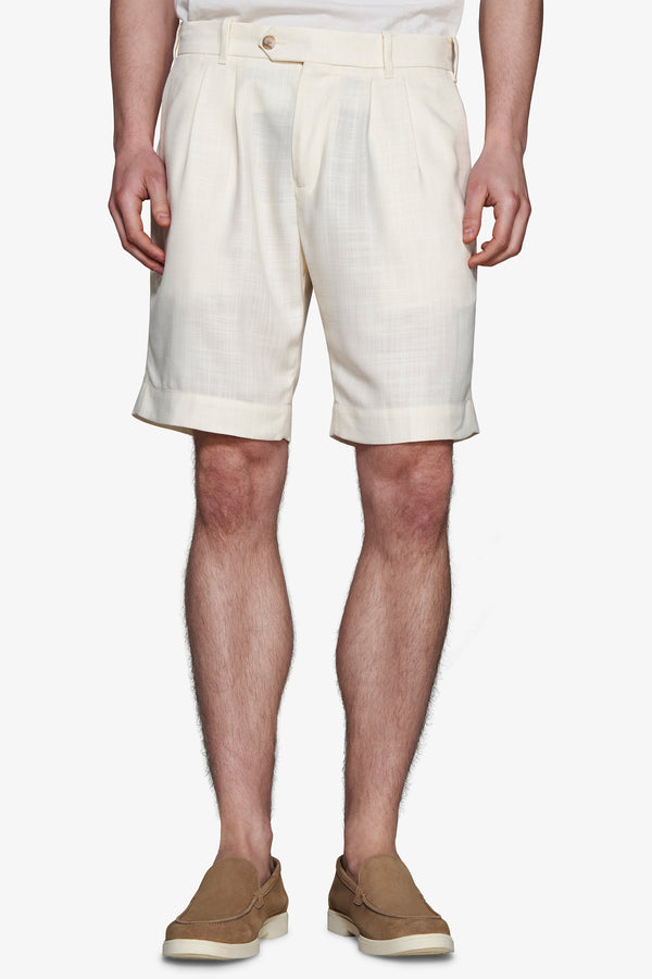 Butter linen blend Bermuda shorts with pleats