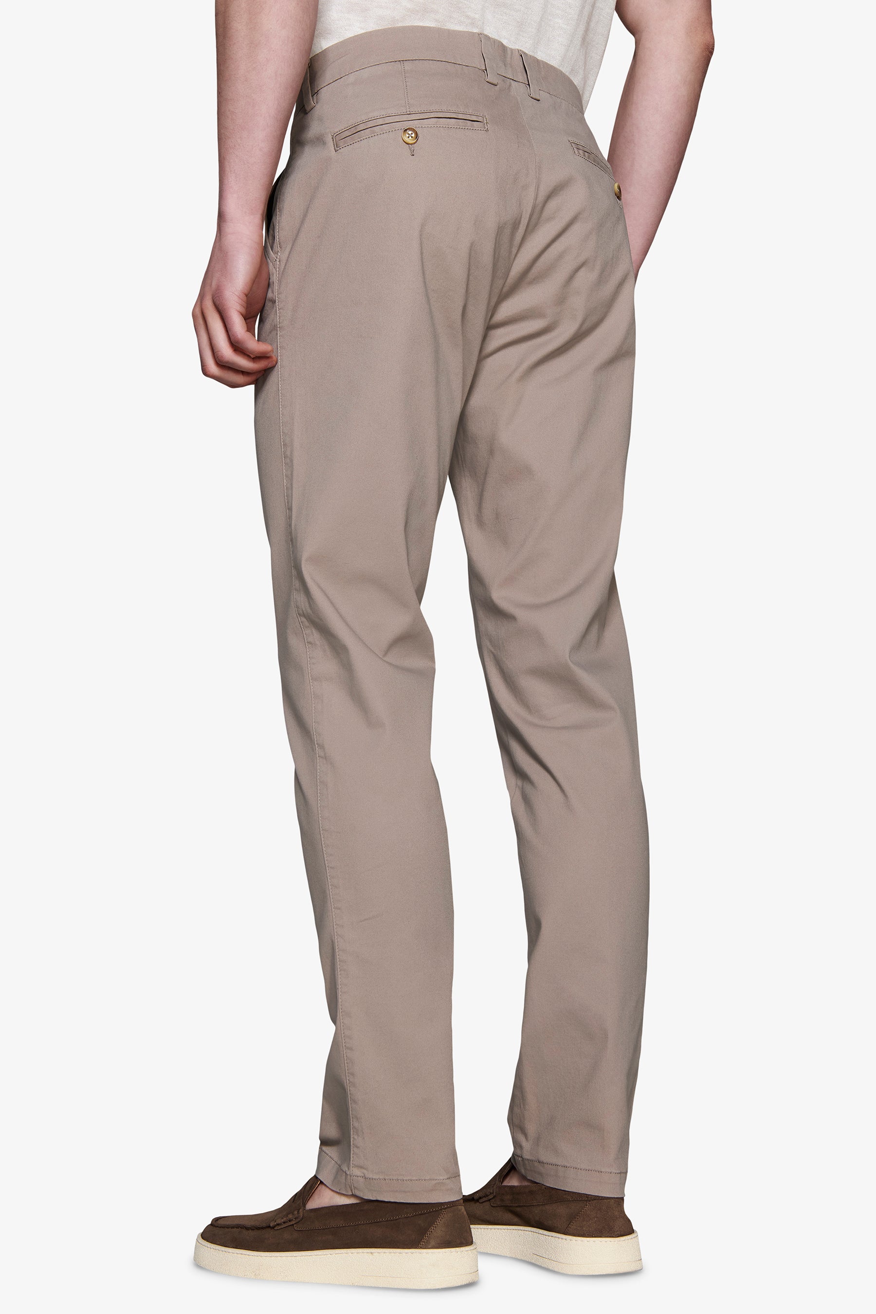 Pantaloni chino tortora