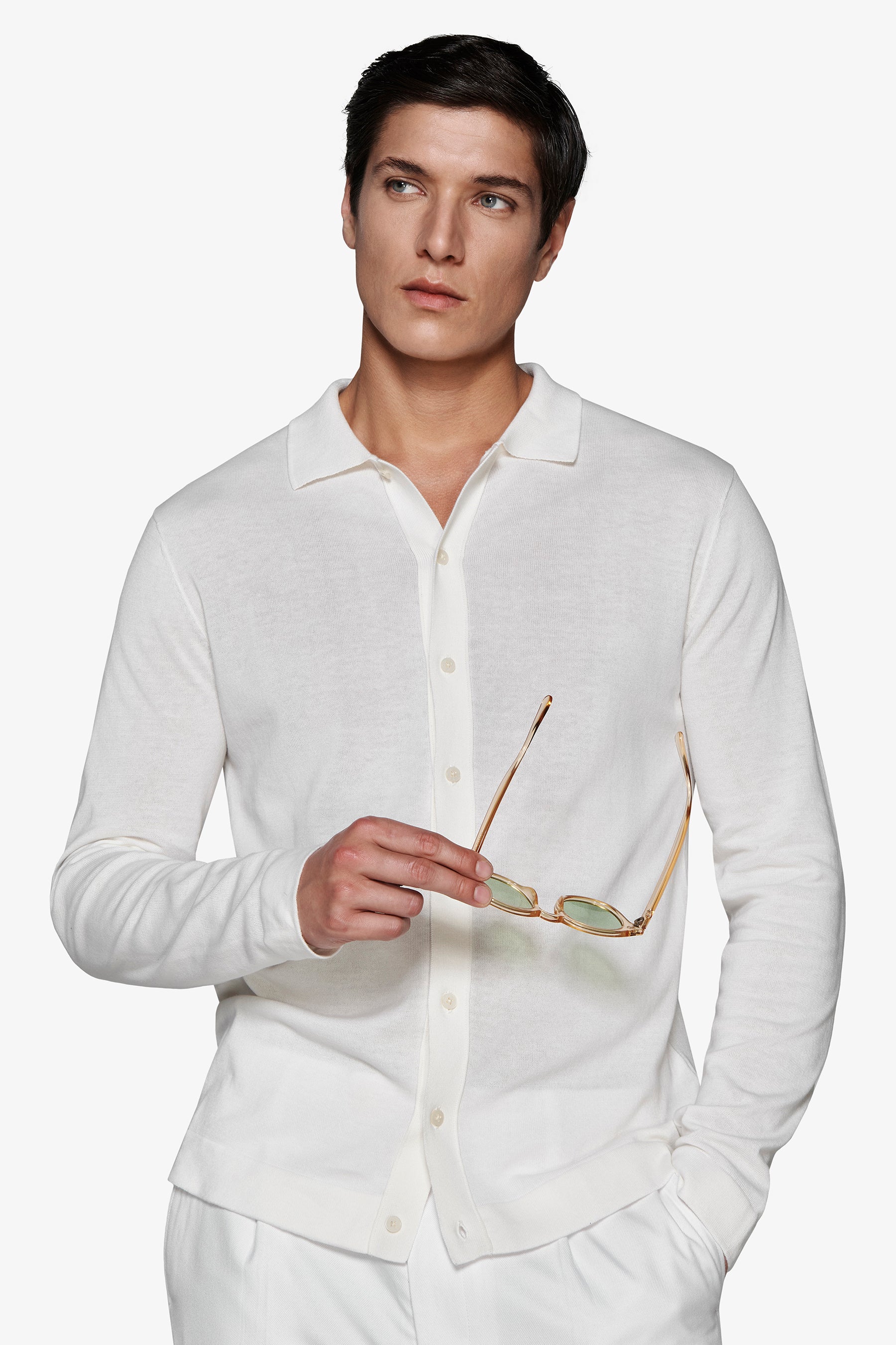 White knit shirt
