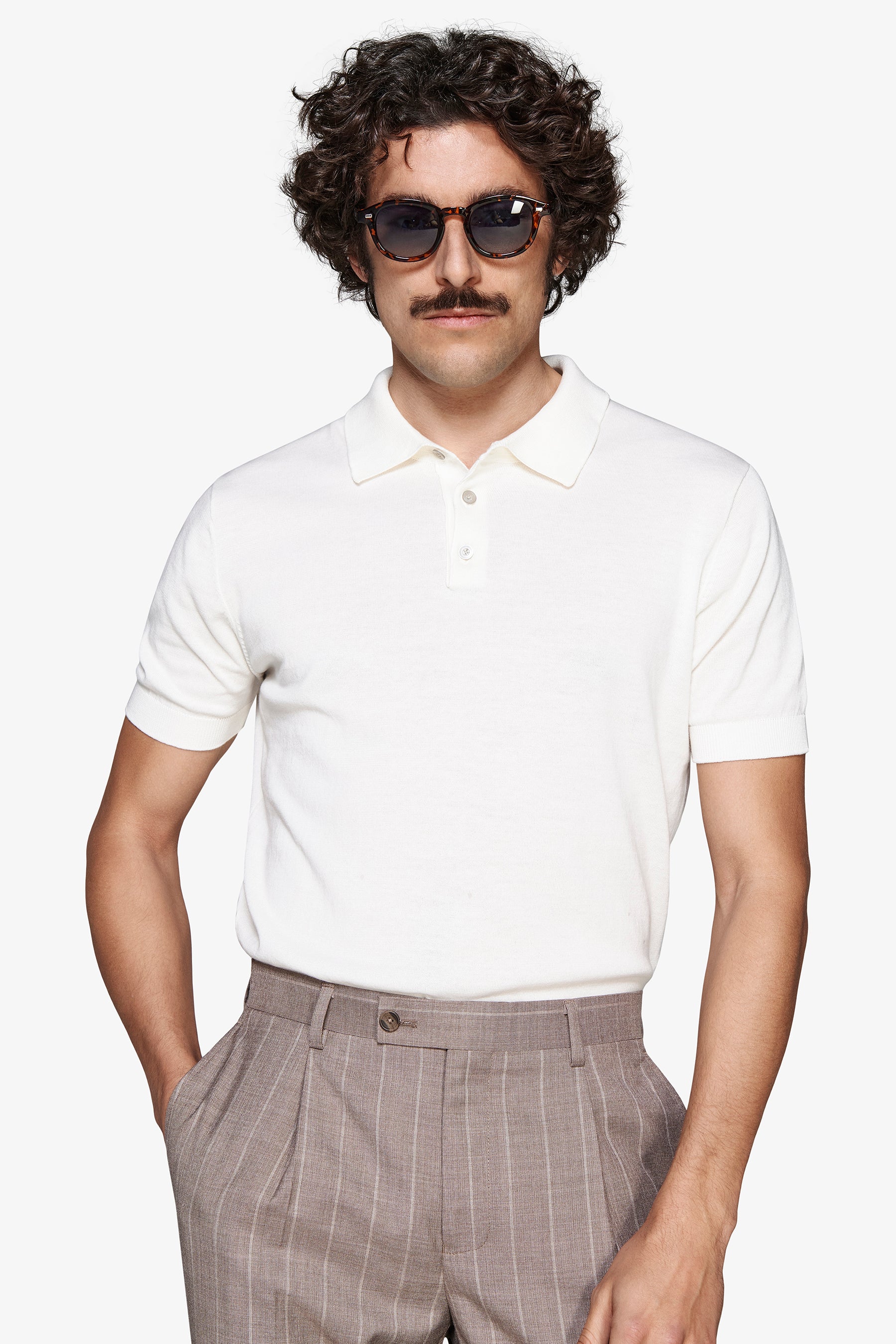 Weißes Poloshirt aus Strick