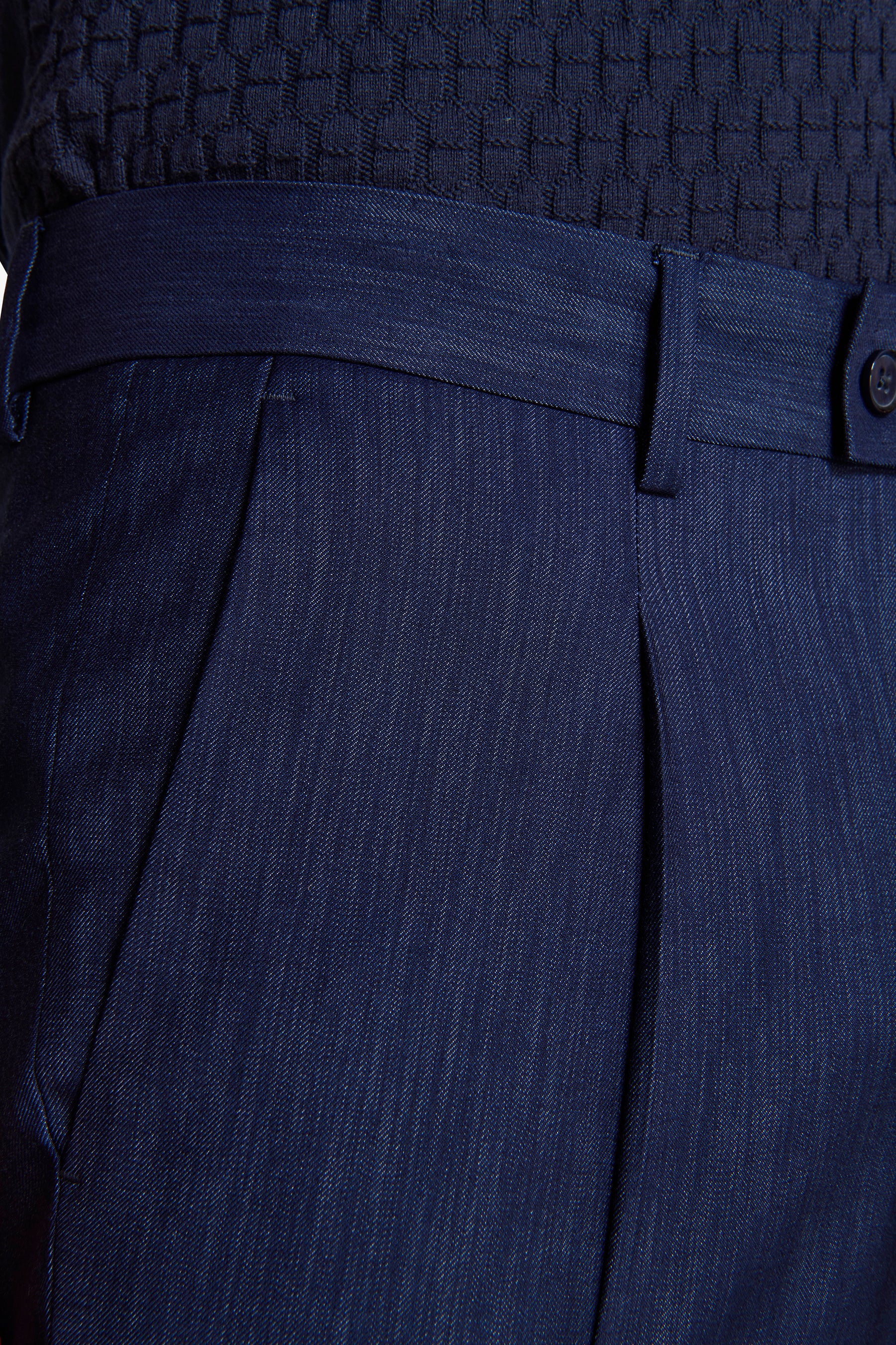 Pantaloni effetto denim blu scuro