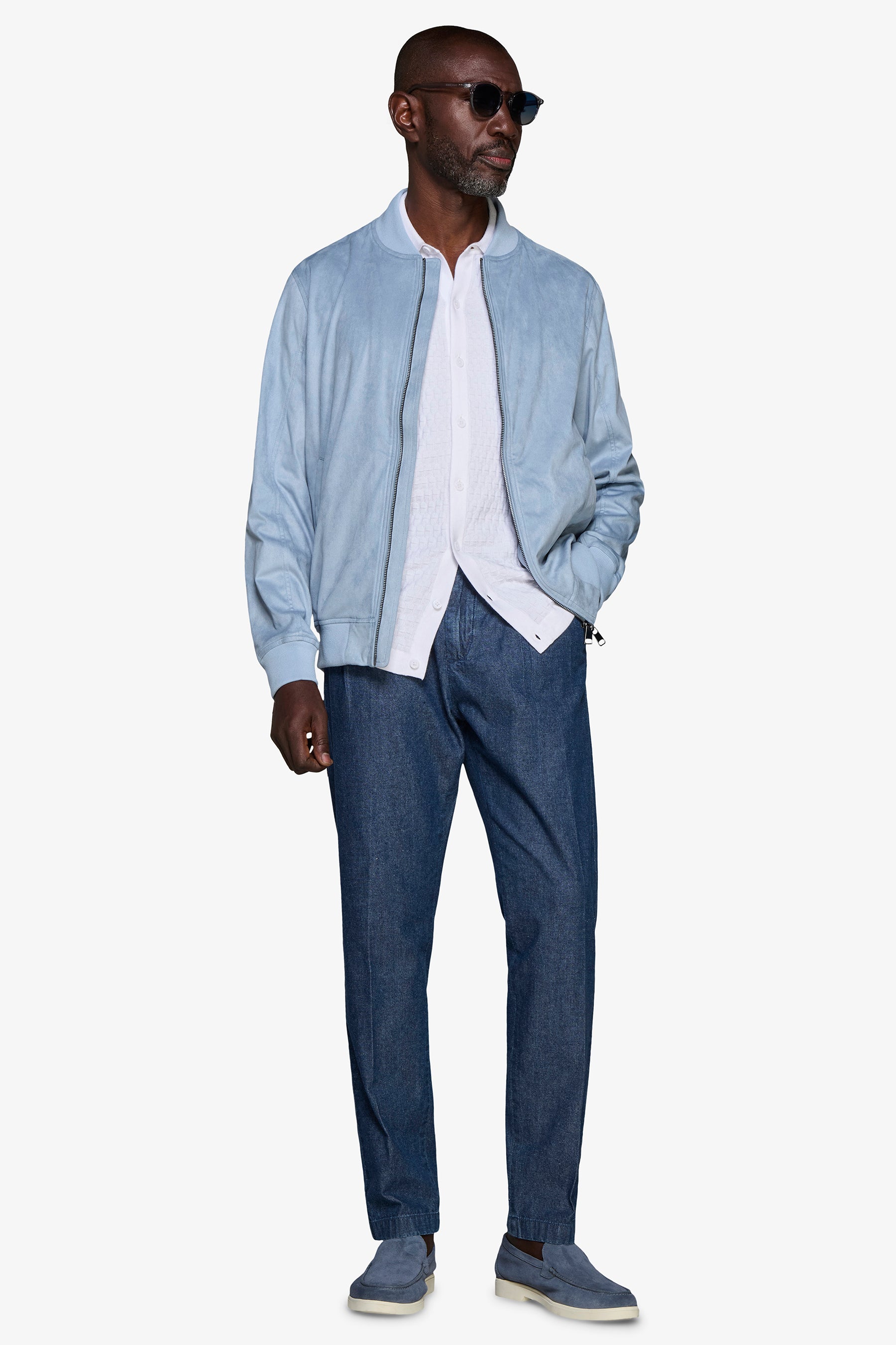 Cazadora bómber con cremallera completa en ante ecológico celeste