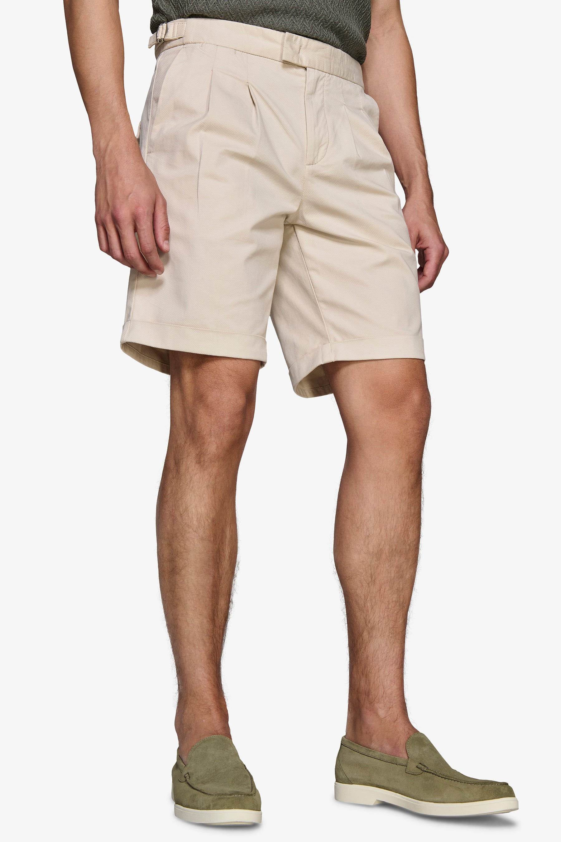 Sand textured Bermuda shorts