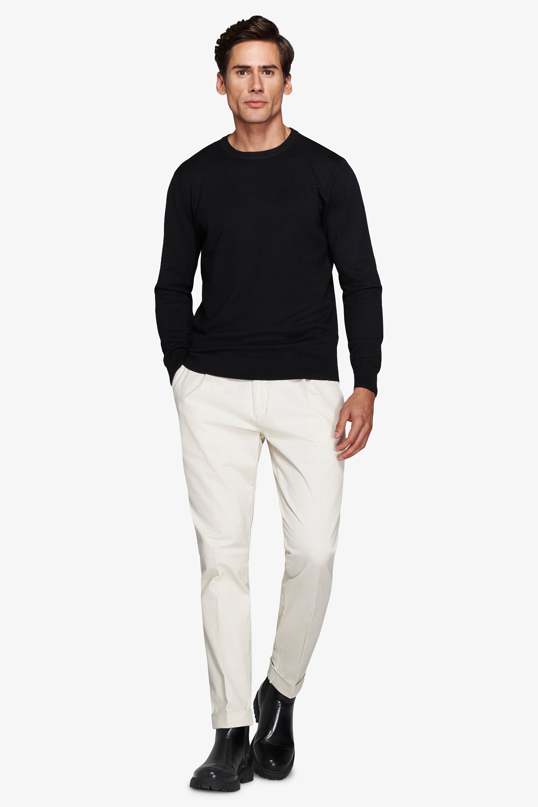 Black basic crew-neck jumper