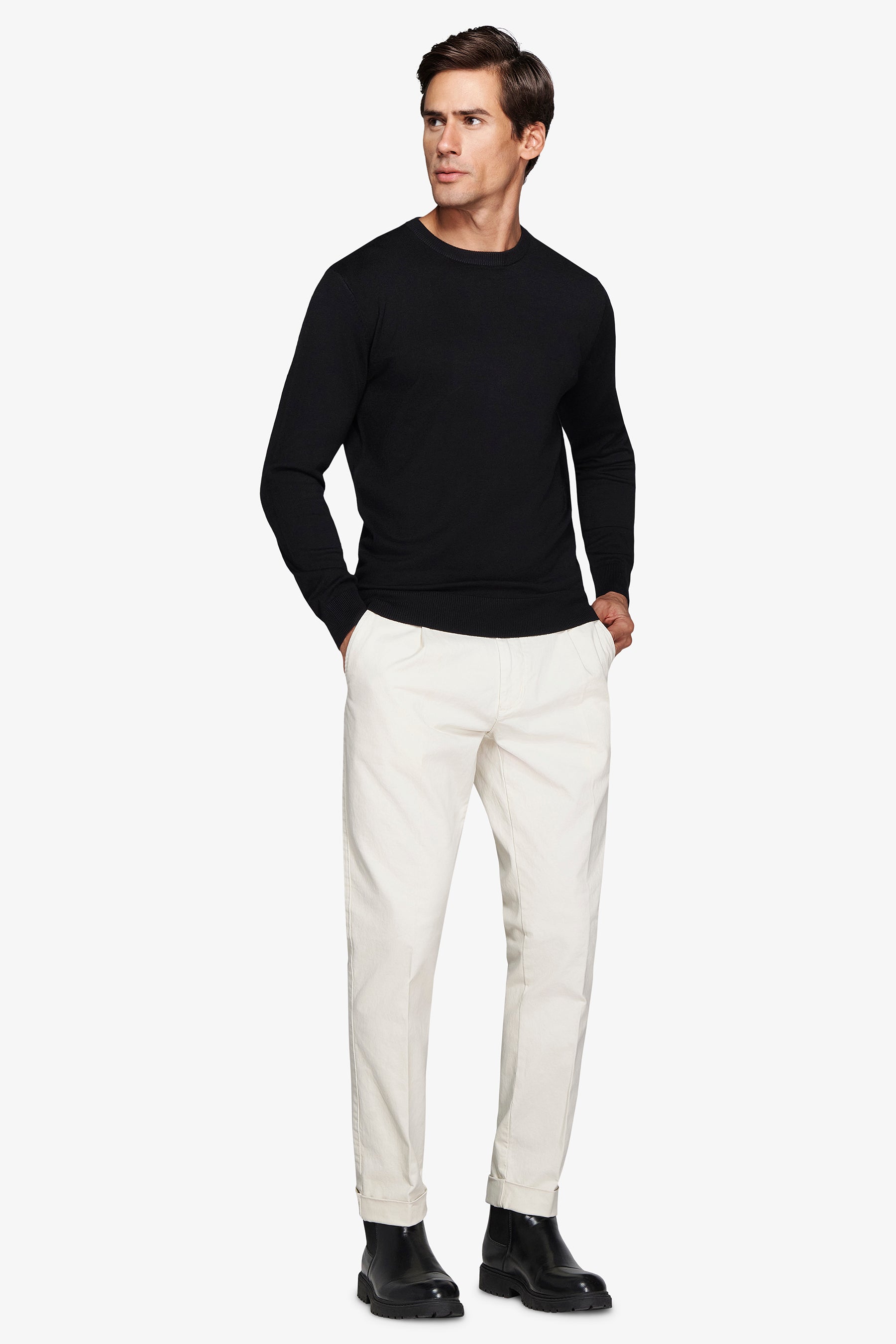 Black basic crew-neck jumper