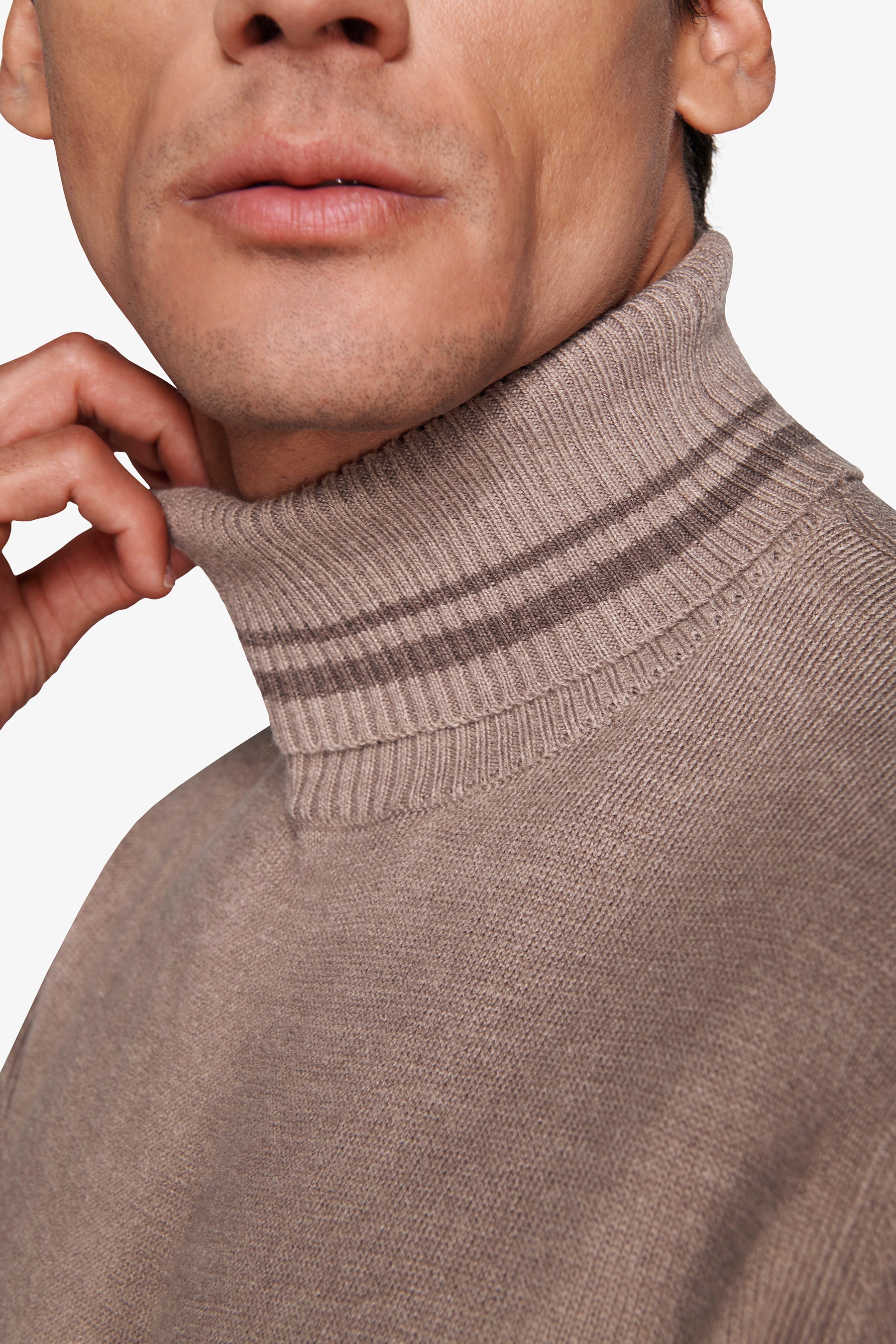 Maglia dolcevita lambswool tortora DNJ