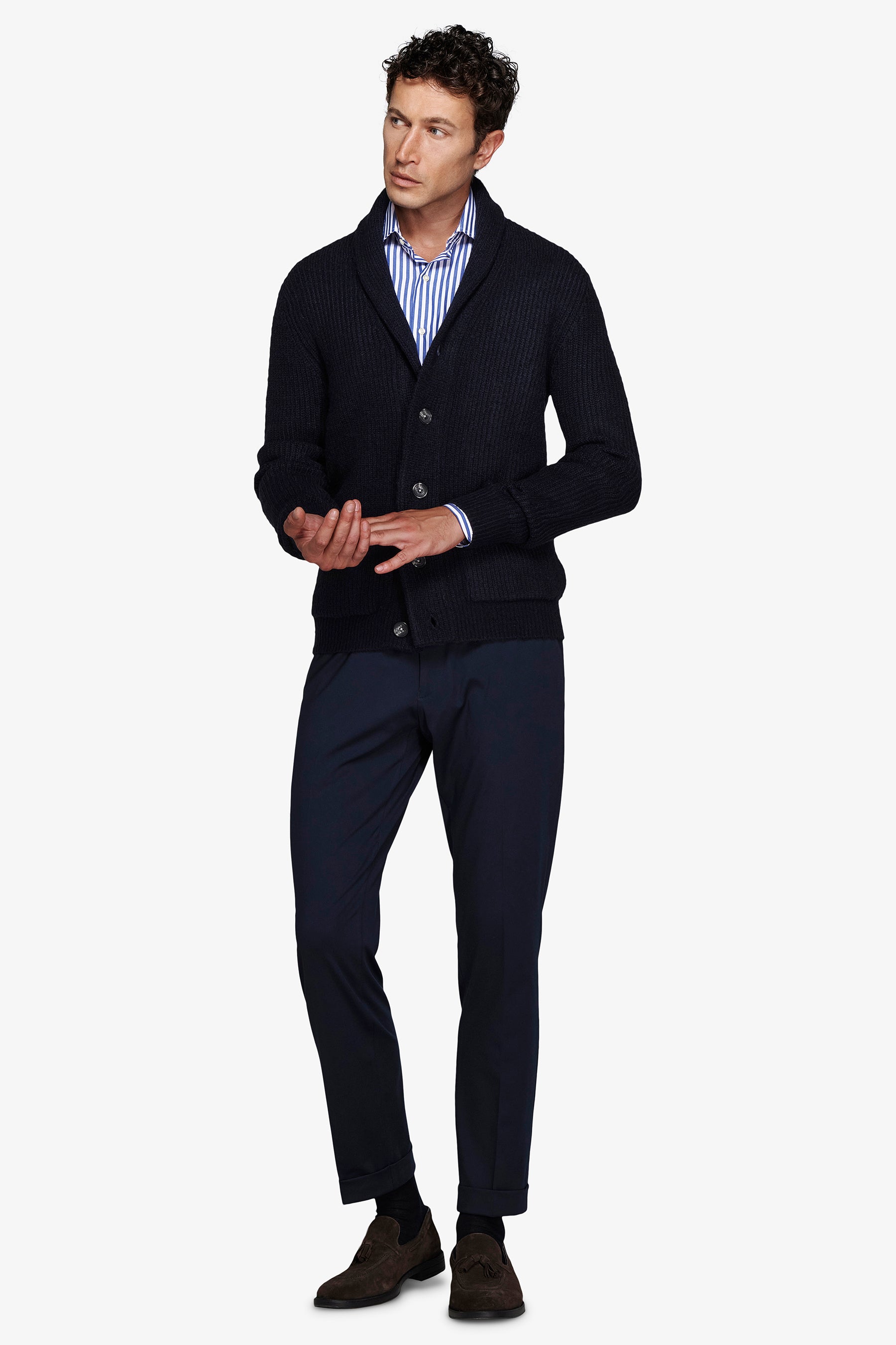 Cárdigan azul con cuello chal