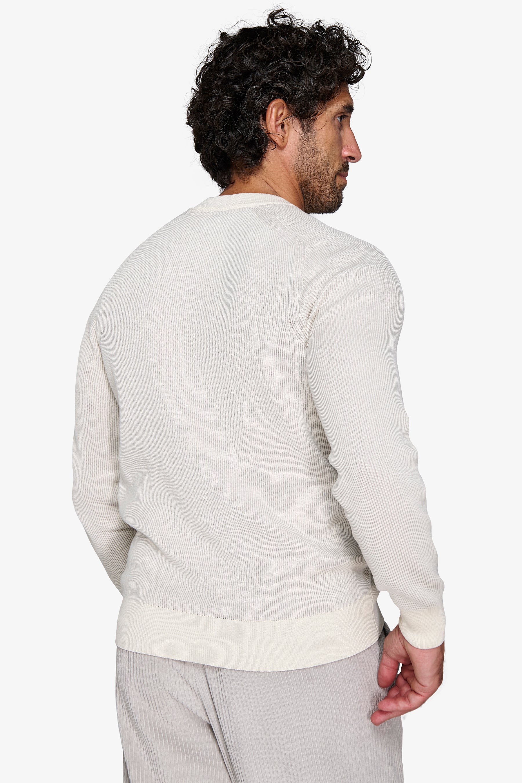Pull ras-du-cou côtelé, vanisé crème.