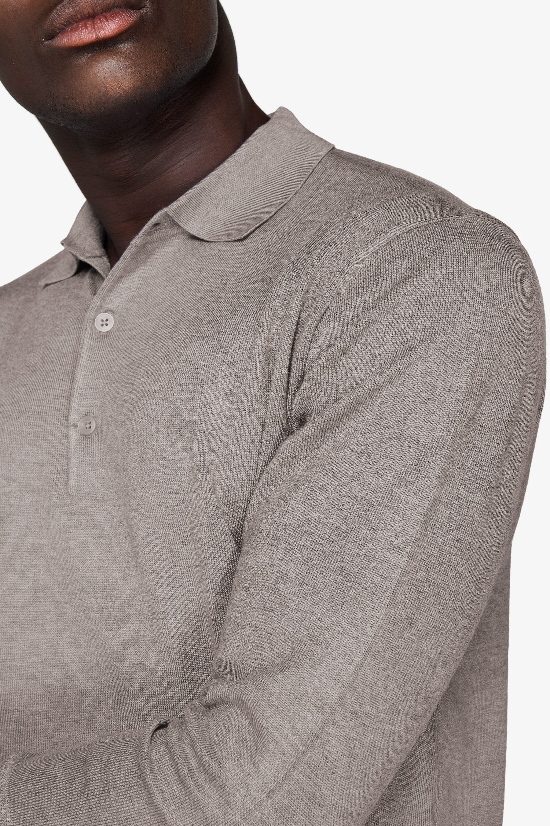 Polo marron en maille avec boutons