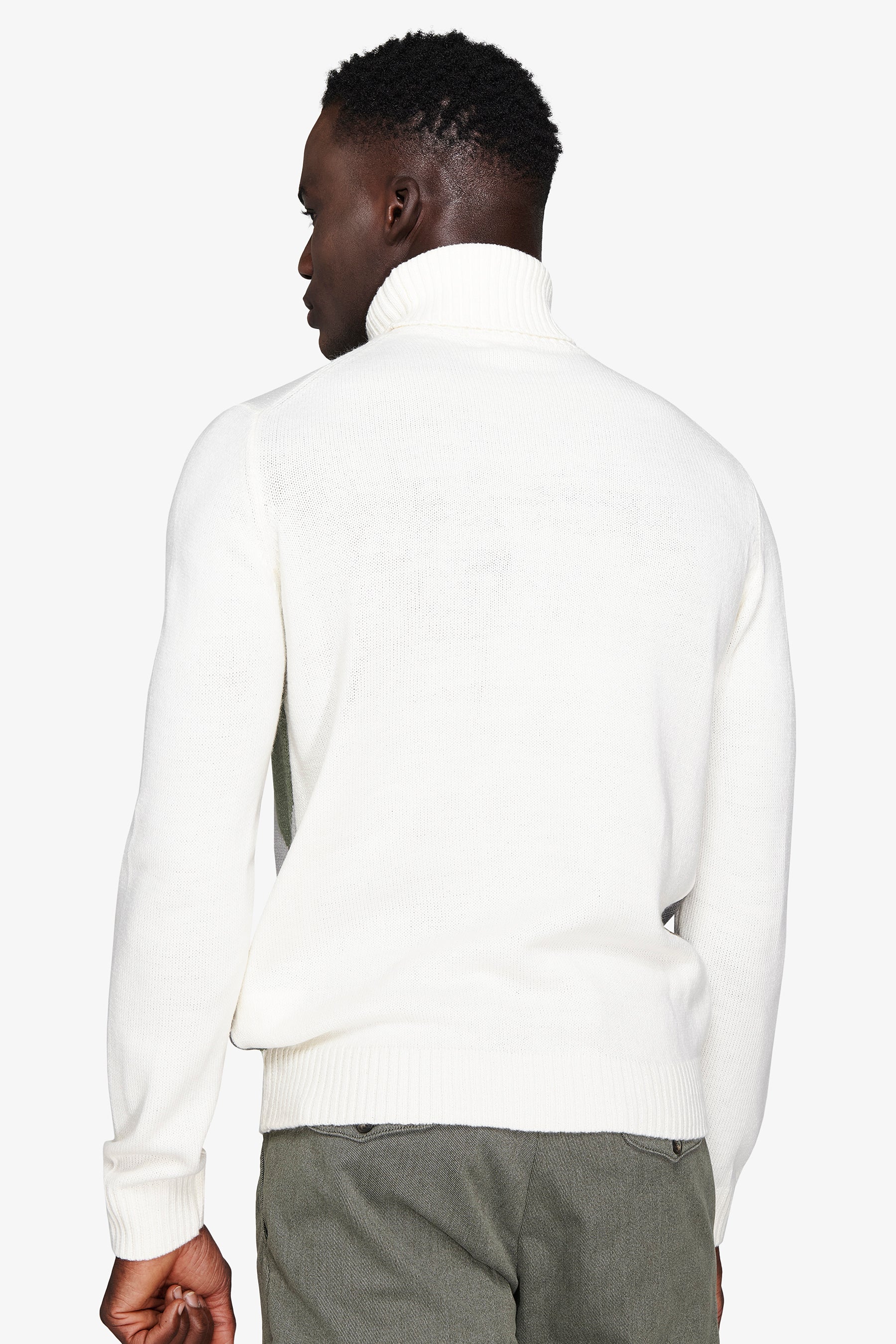 Pull à col roulé losanges crème