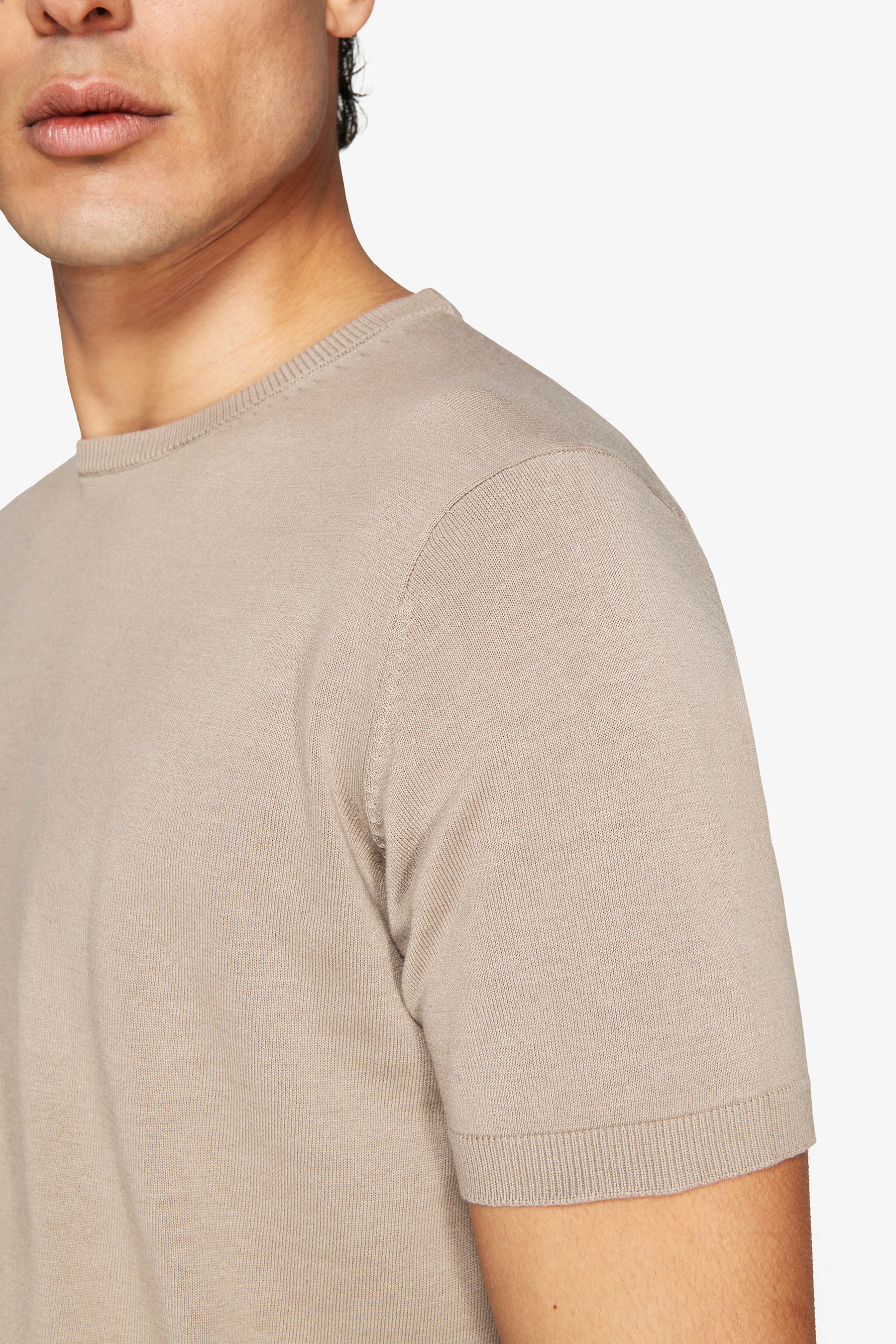 T-shirt in maglia basic in cotone tortora