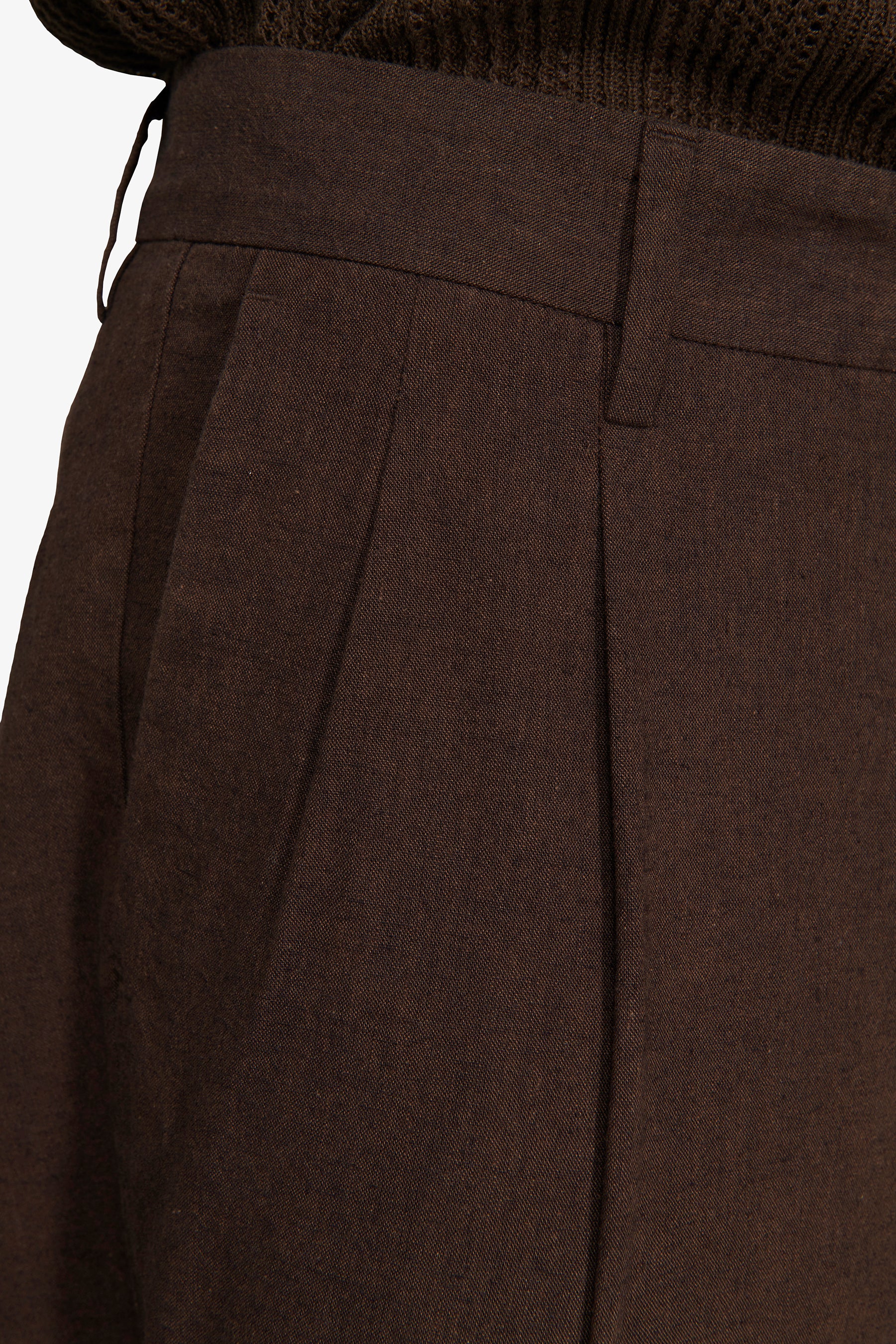 Bermudas mezcla lino marrón oscuras "Volume"
