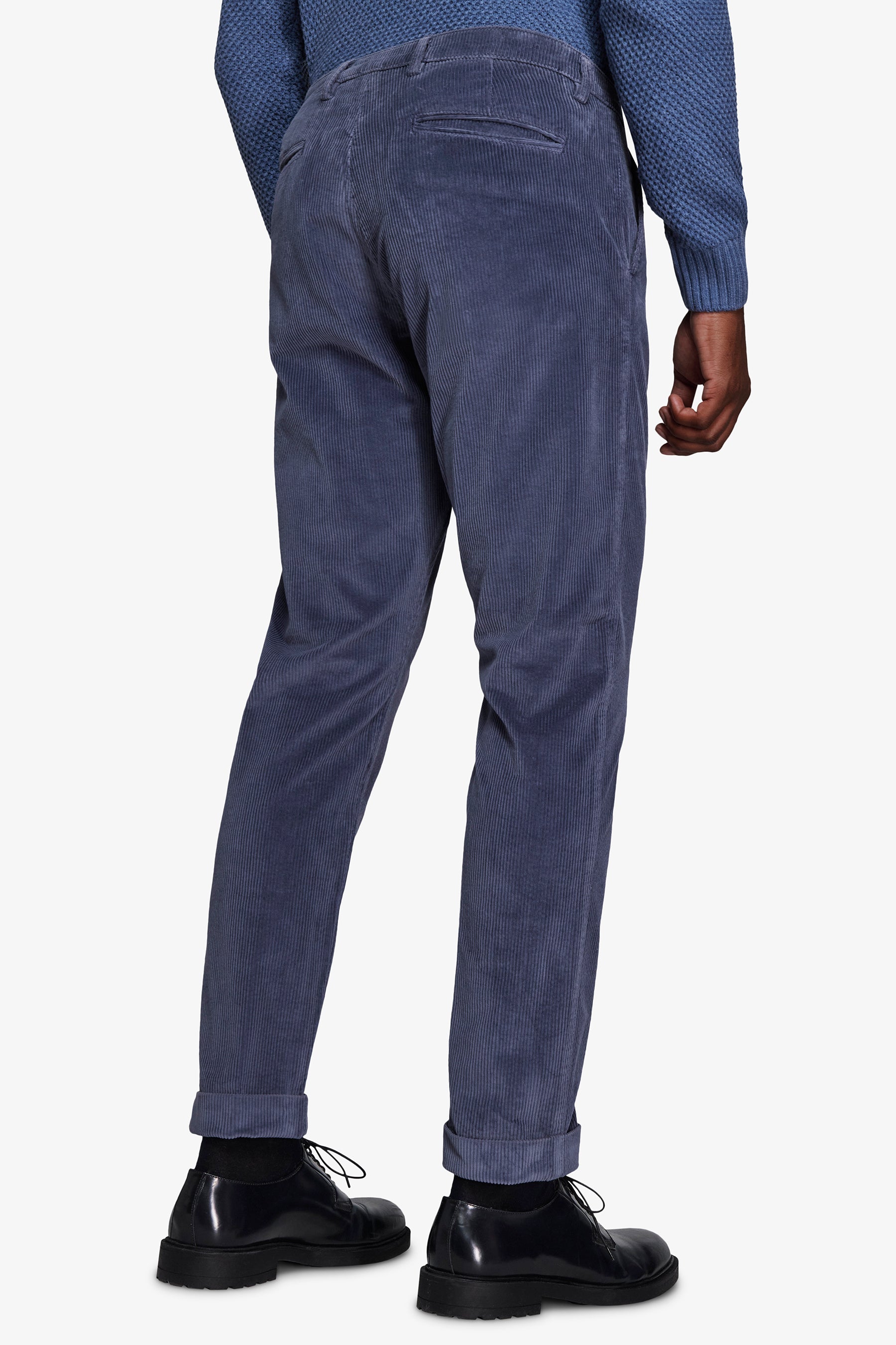 Pantalon en velours côtelé milleraies bleu pastel