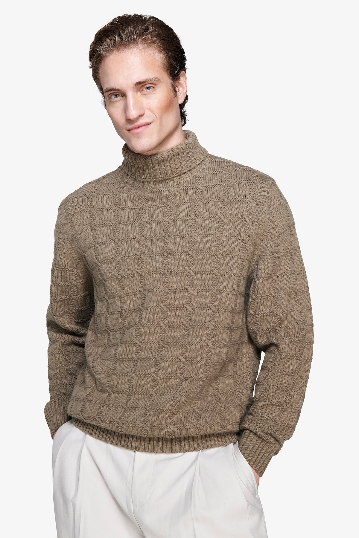 Maglia dolcevita punto quadri oliva