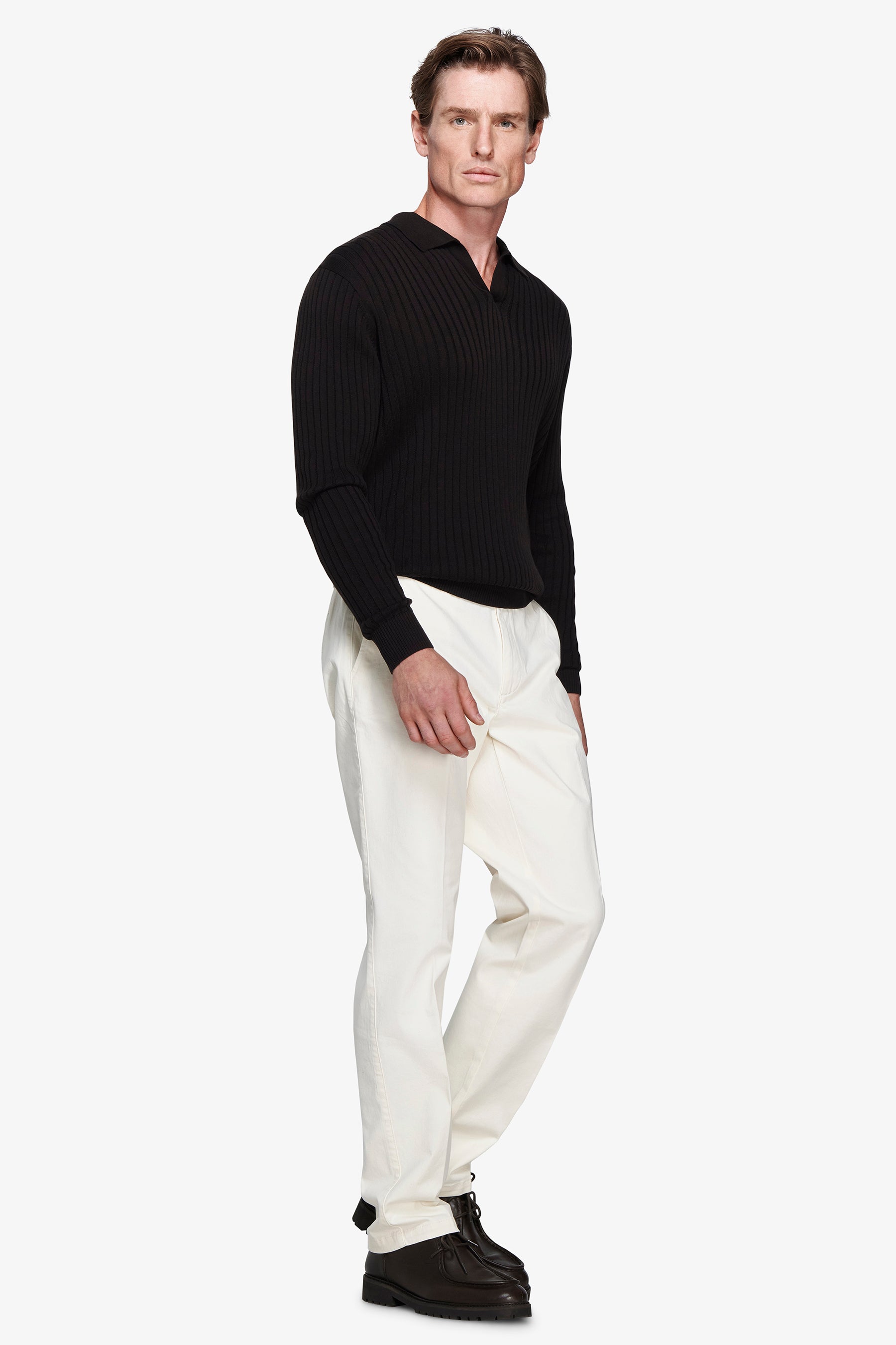 Poloshirt aus Flachstrick in Dunkelbraun