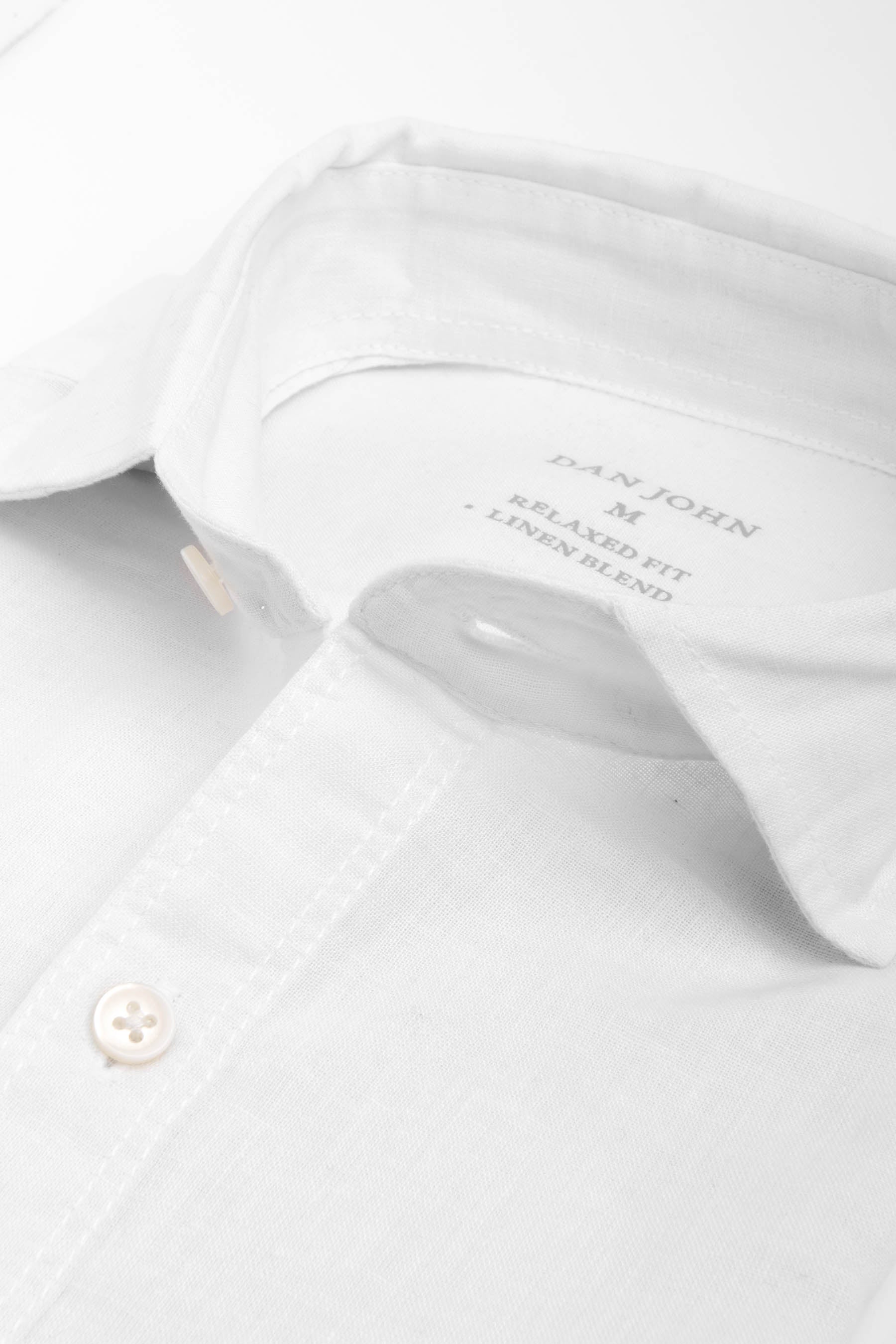 Camicia misto lino con tasche sul petto bianca-Dan John