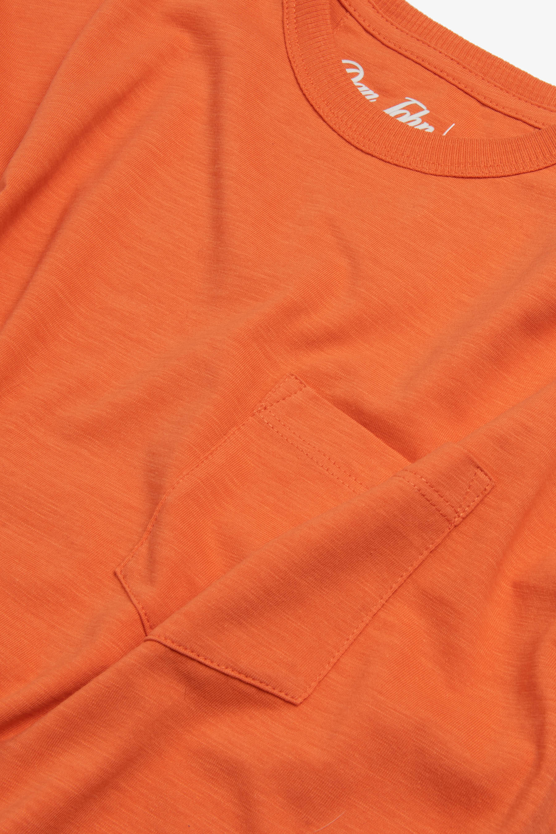 T-shirt girocollo con taschino arancio-Dan John