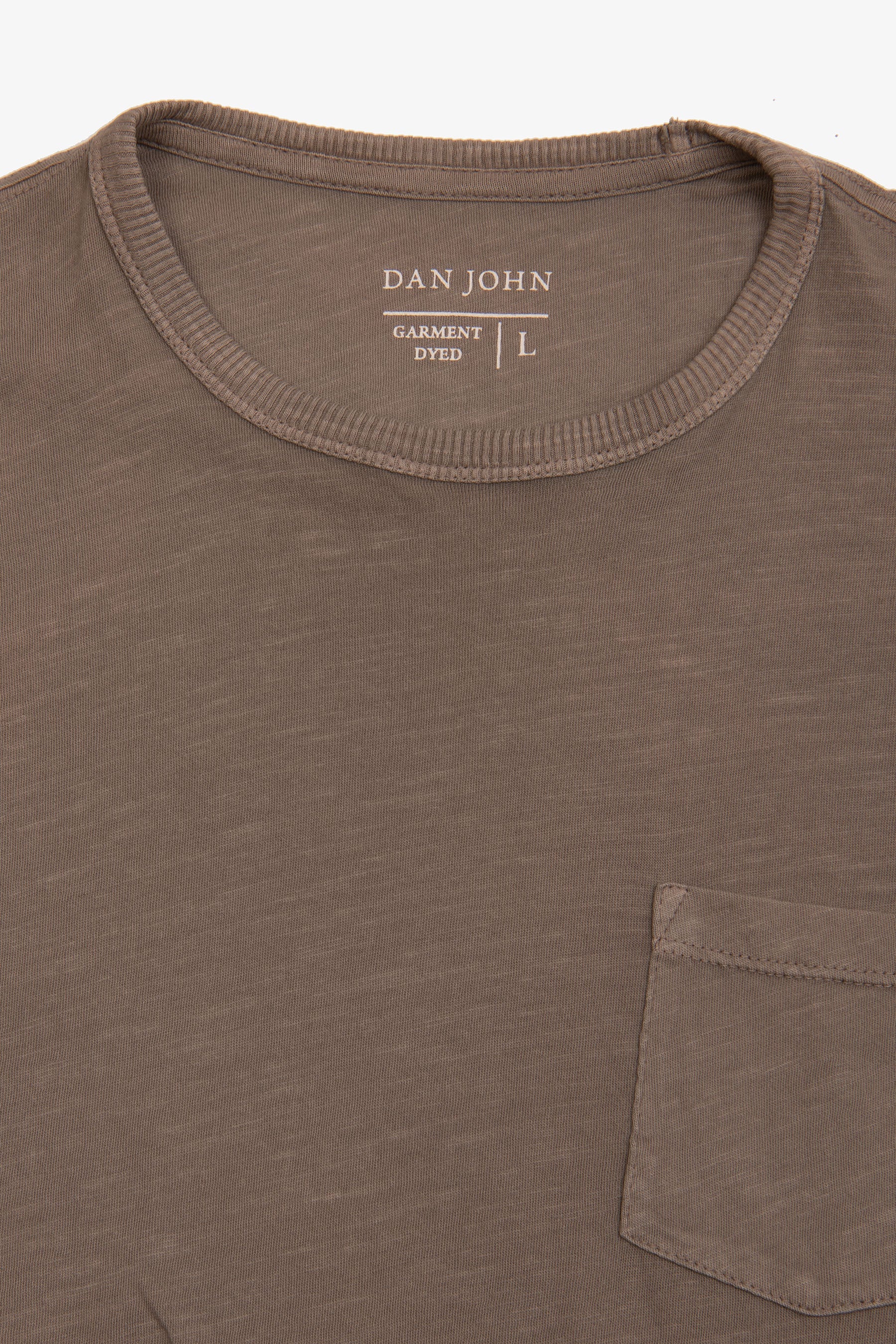 T-shirt girocollo con taschino fango-Dan John