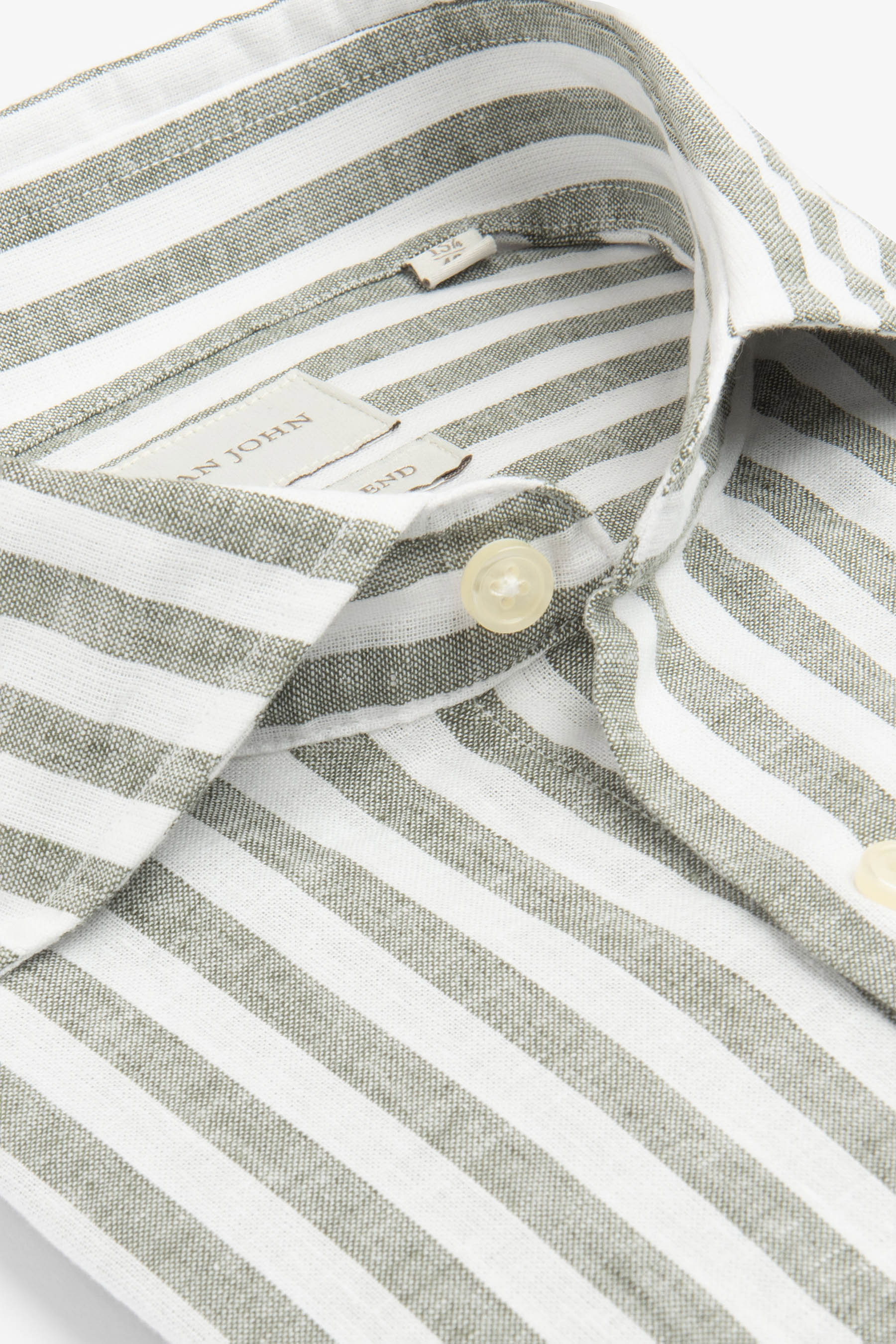 Camisa verde de rayas uniformes slim